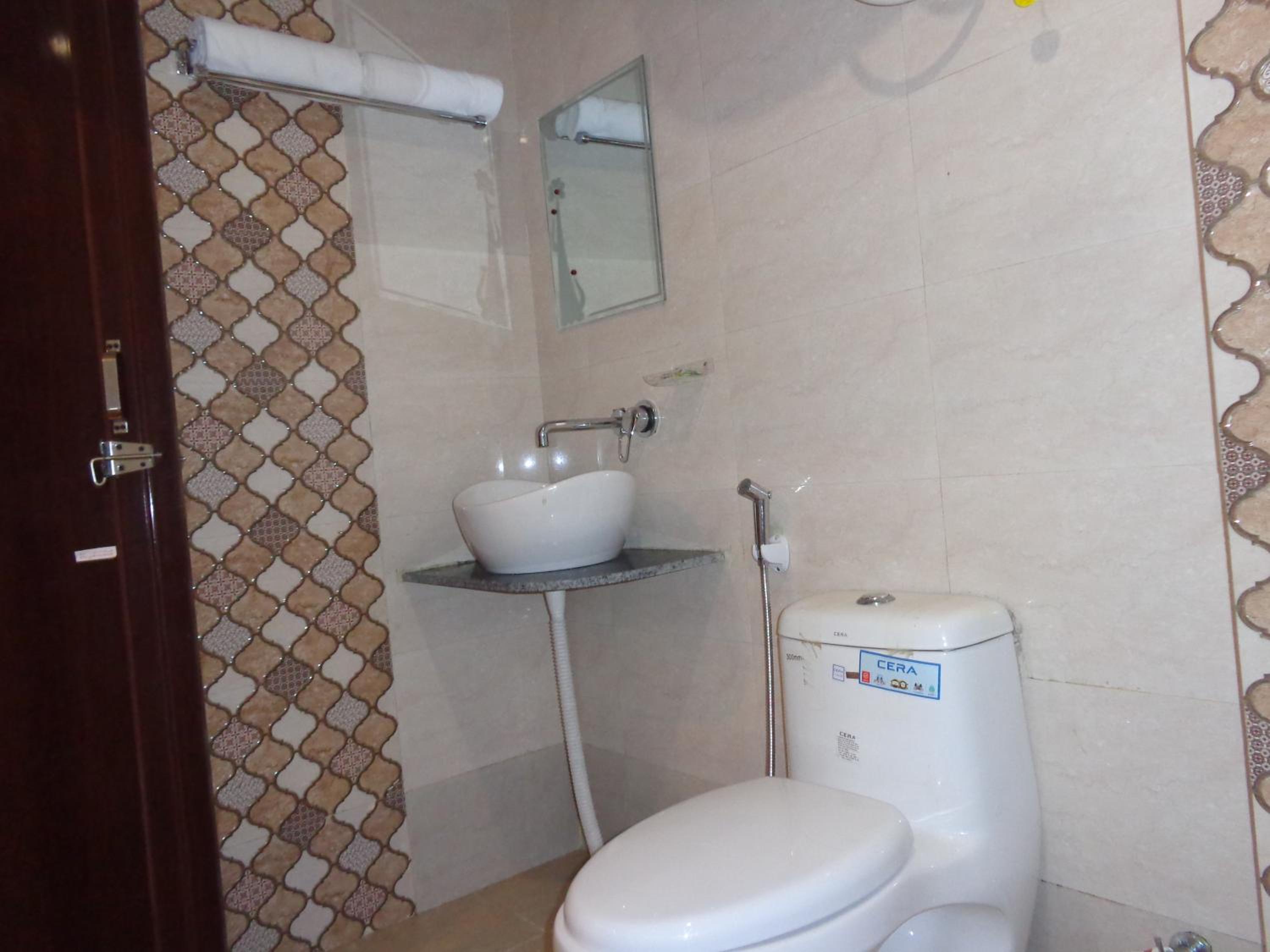 Deluxe Room - Photo 6