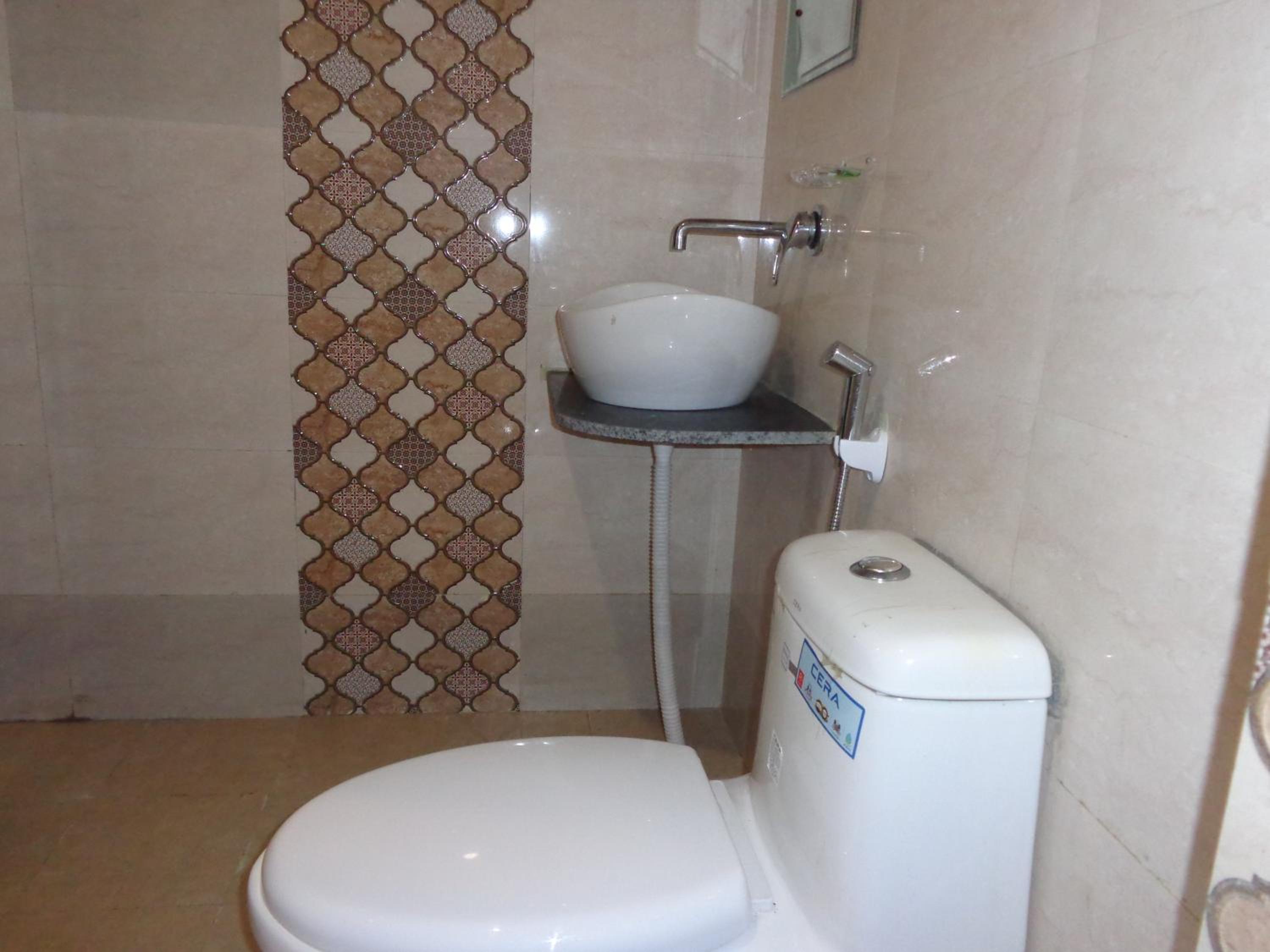Deluxe Room - Photo 5