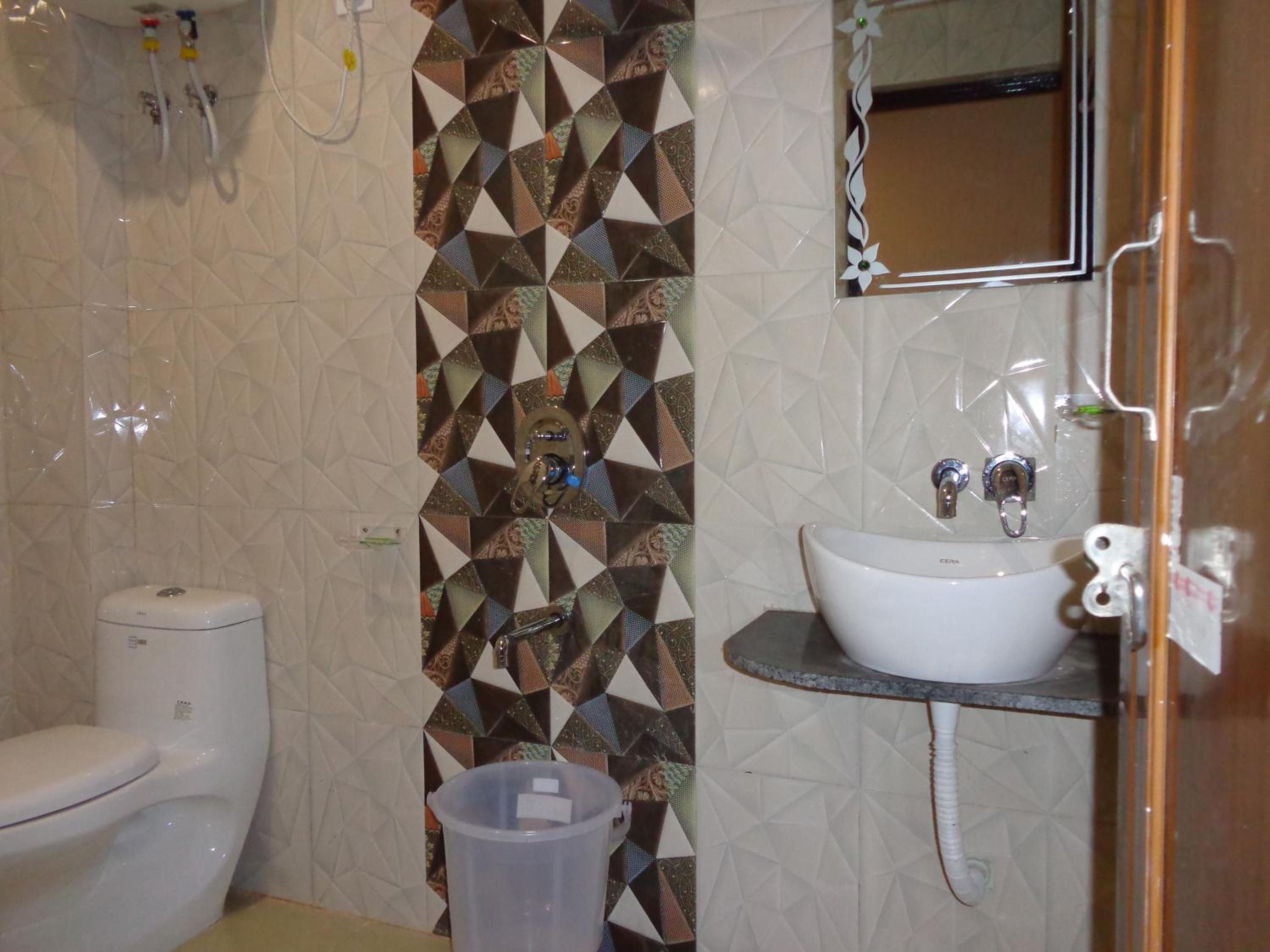 Deluxe Room - Photo 3