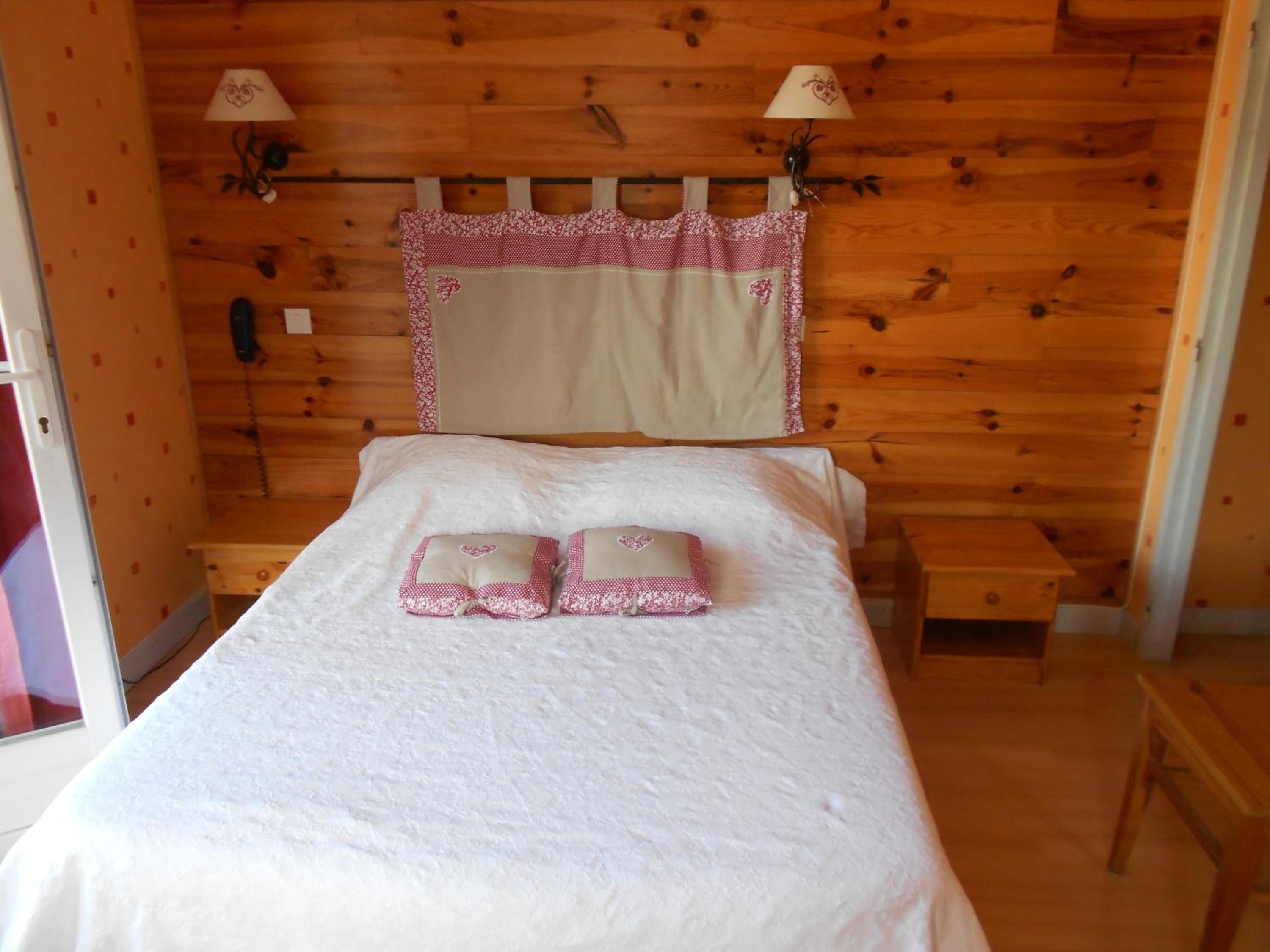 Double Room with Lake View and Balcony photo 1