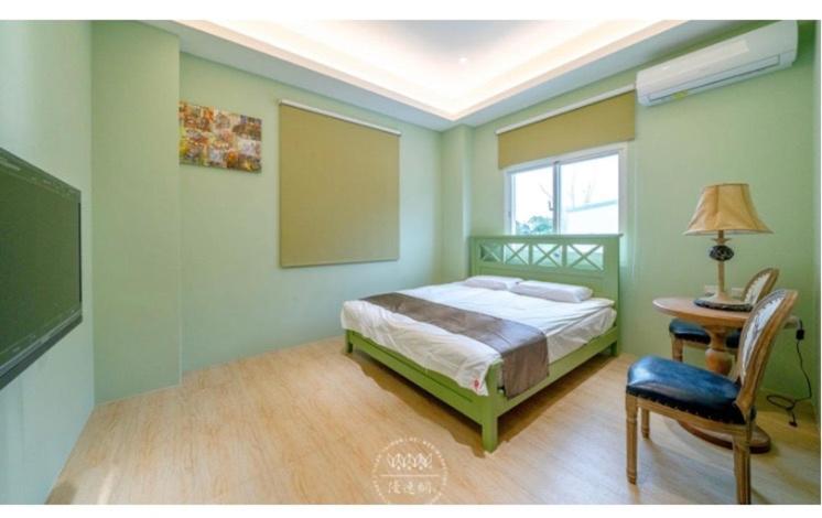 Queen Room photo 3