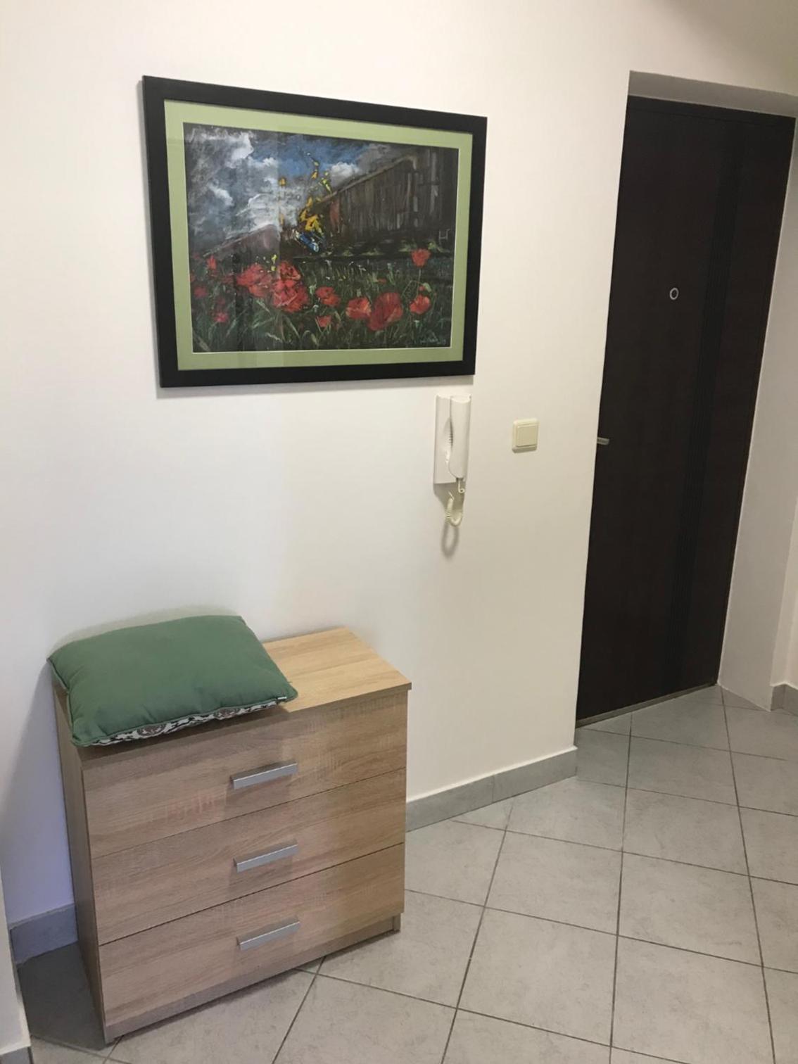 One-Bedroom Apartment - Photo 17