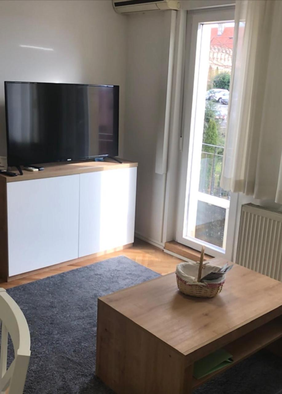 One-Bedroom Apartment - Photo 20