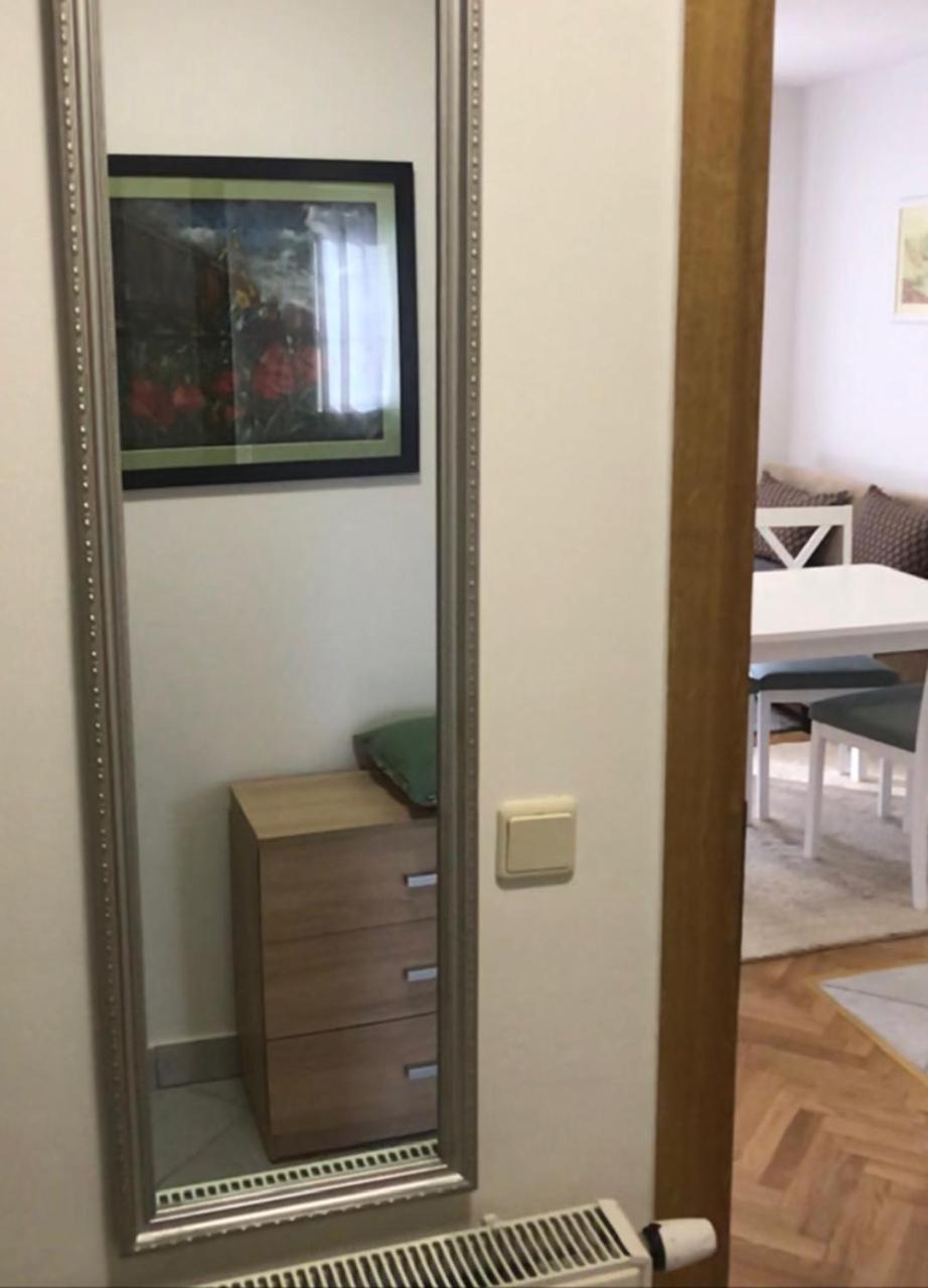 One-Bedroom Apartment - Photo 4