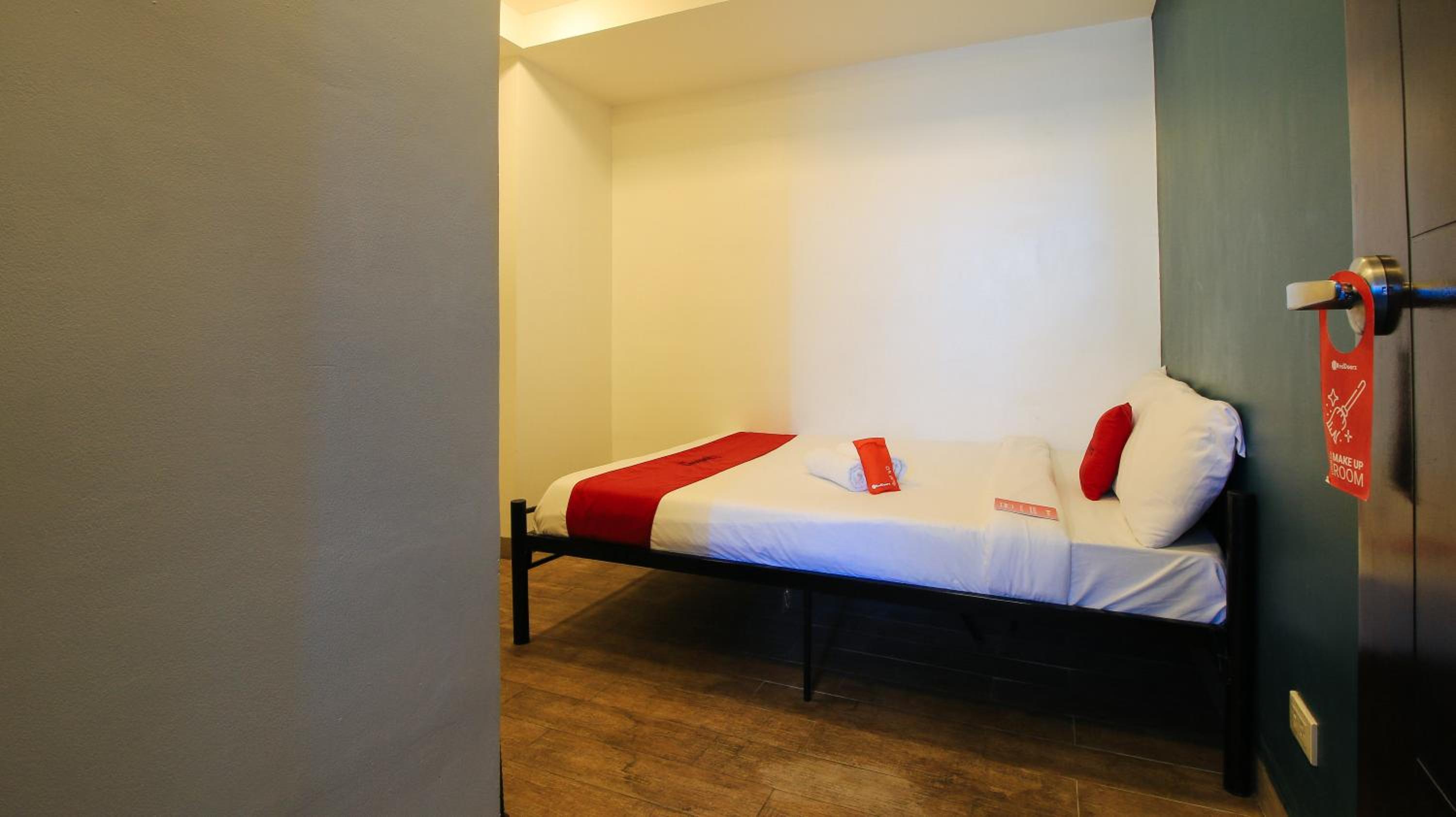Standard Double Room - Photo 2