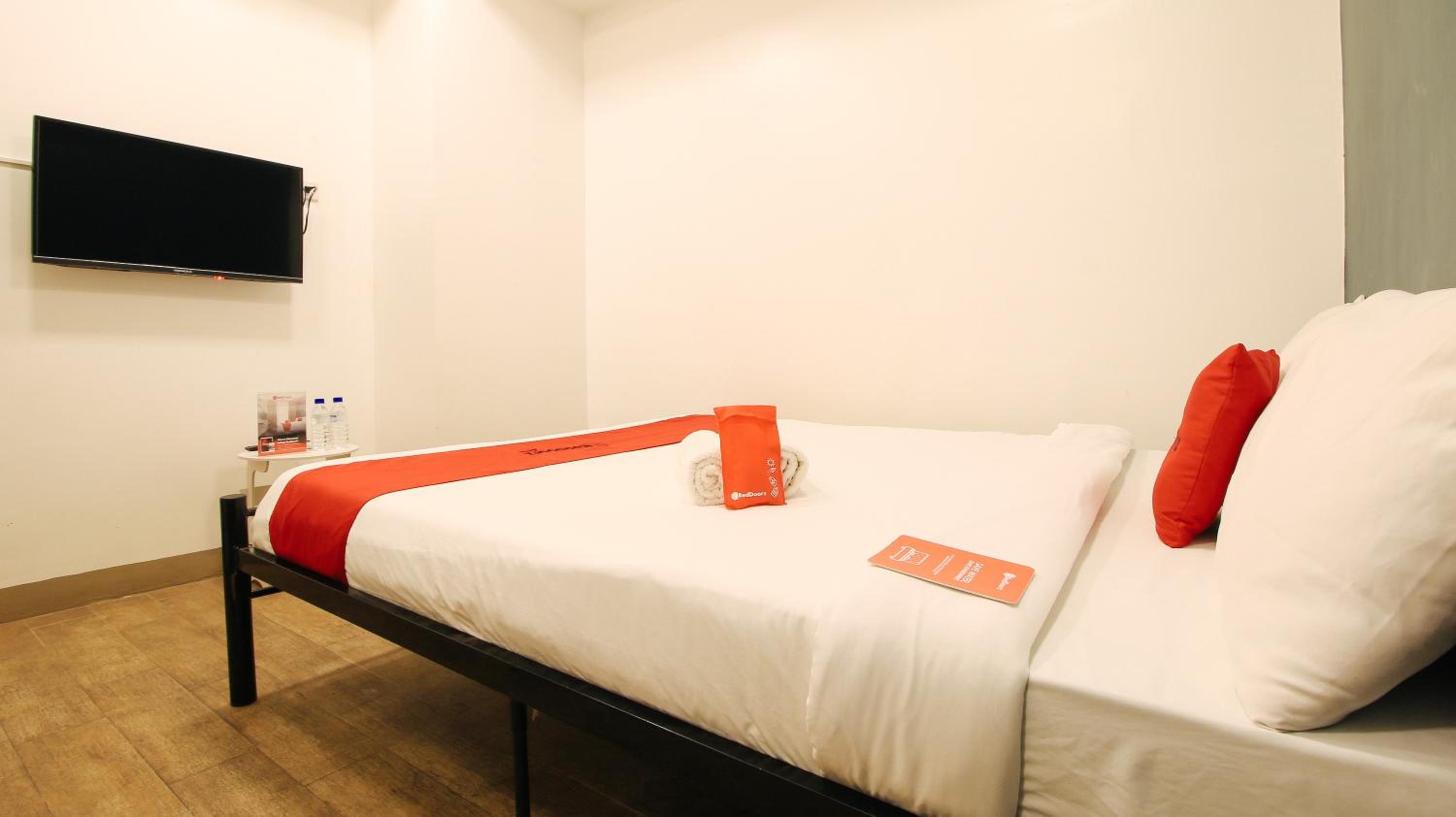 Standard Double Room - Photo 4