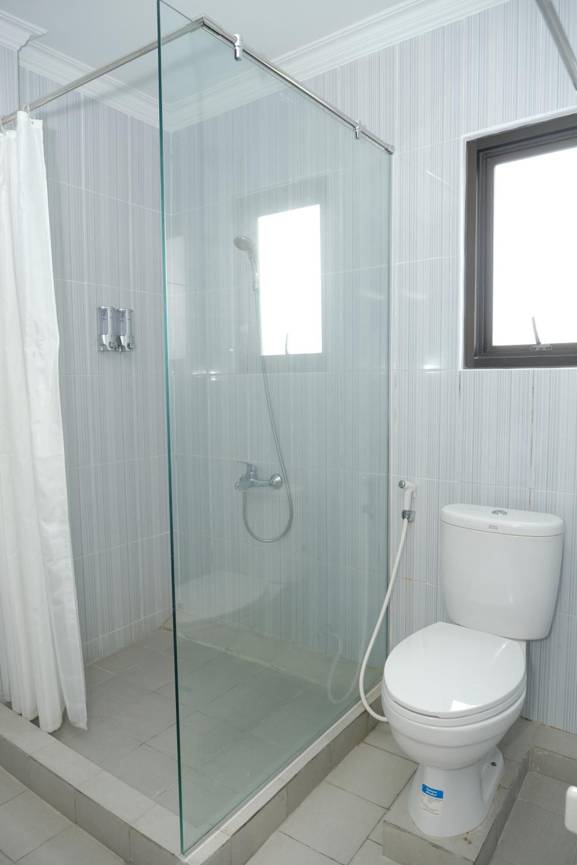 Suite - Photo 2