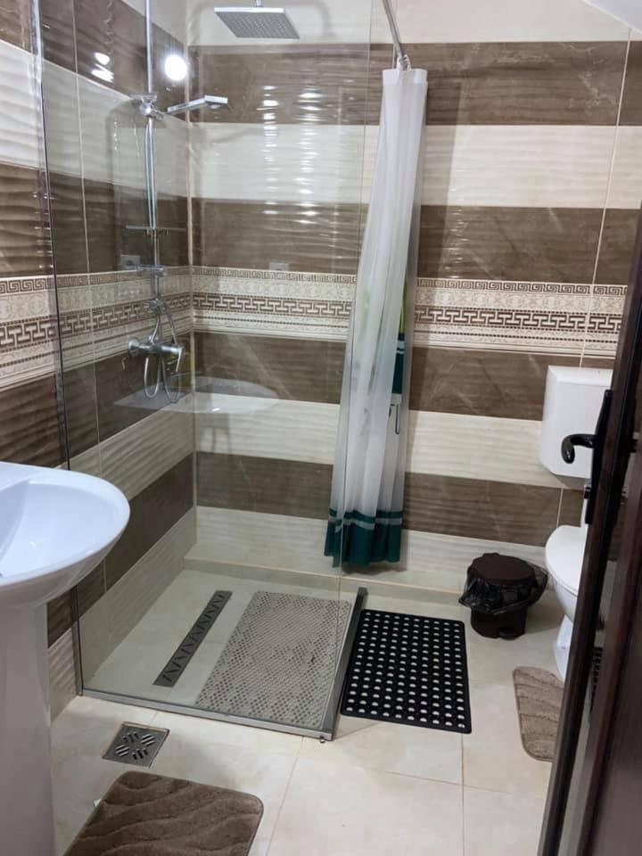 Triple Room with Private Bathroom photo 2