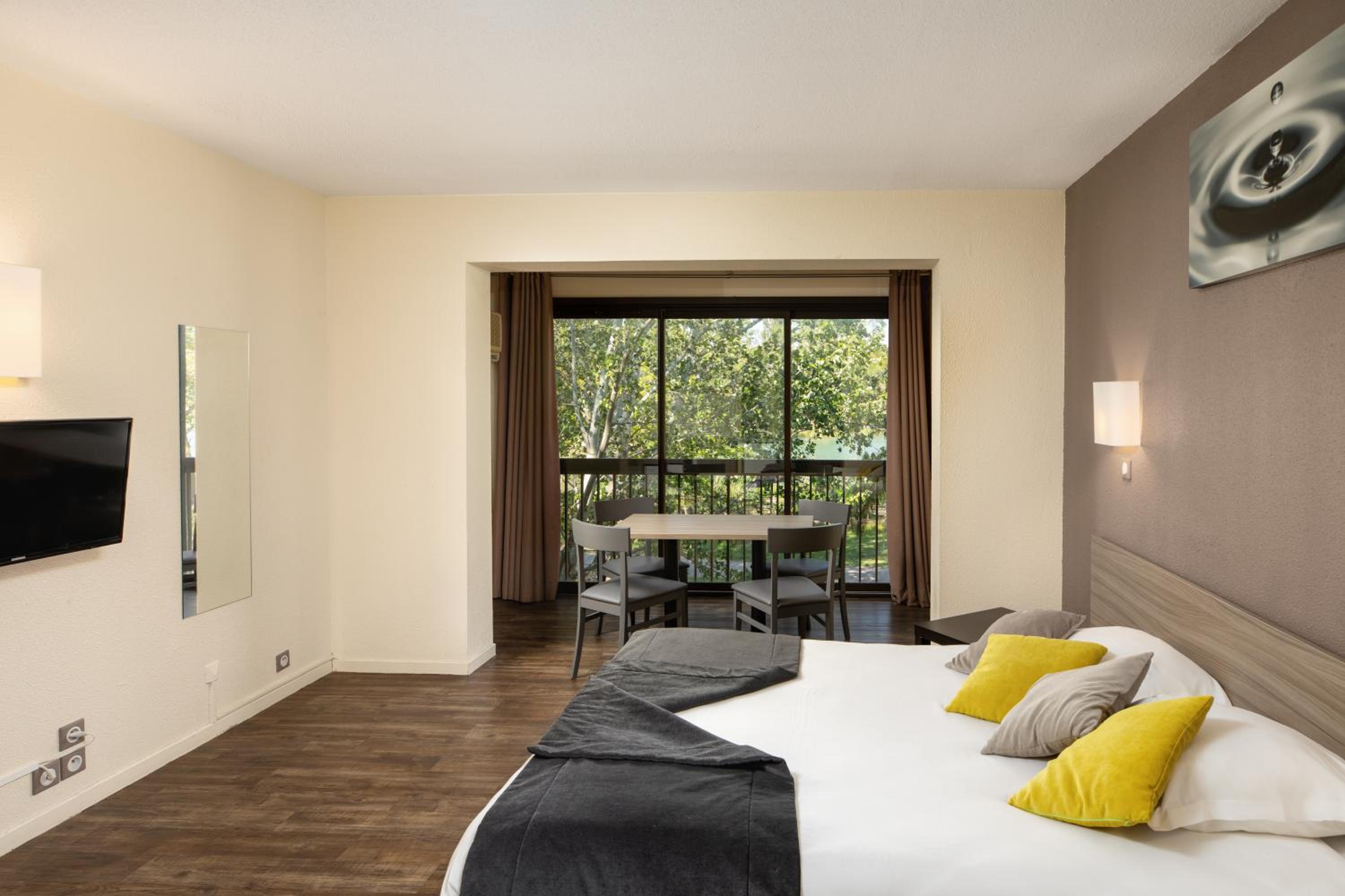 Standard Quadruple Room photo 1