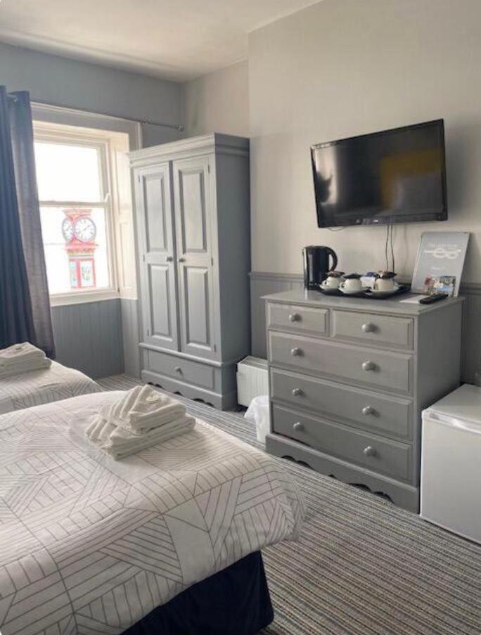 Superior Triple Room with Sea View photo 1