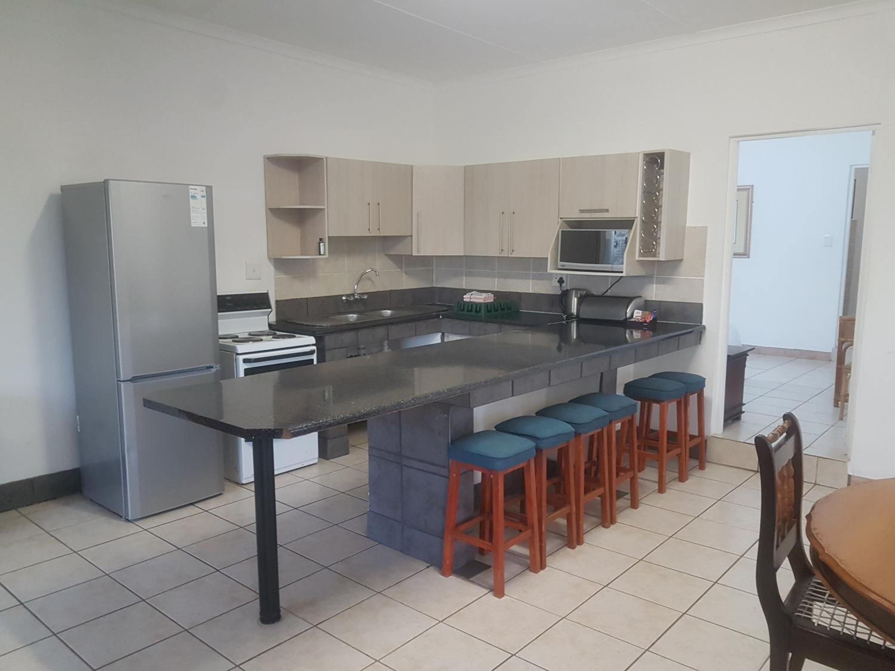 3 Bedroom 7 Sleeper House