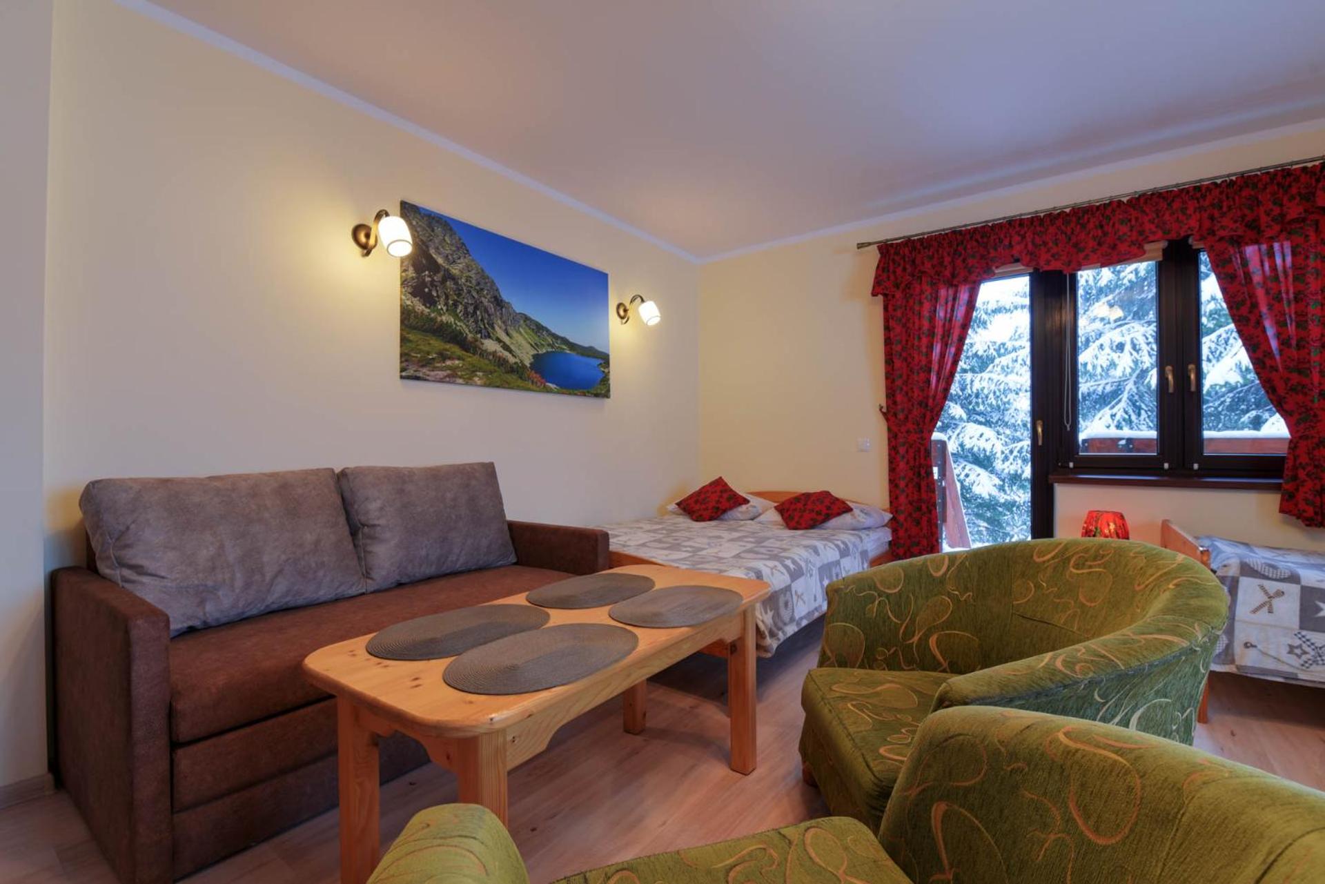 Apartment With Mountain View photo 3