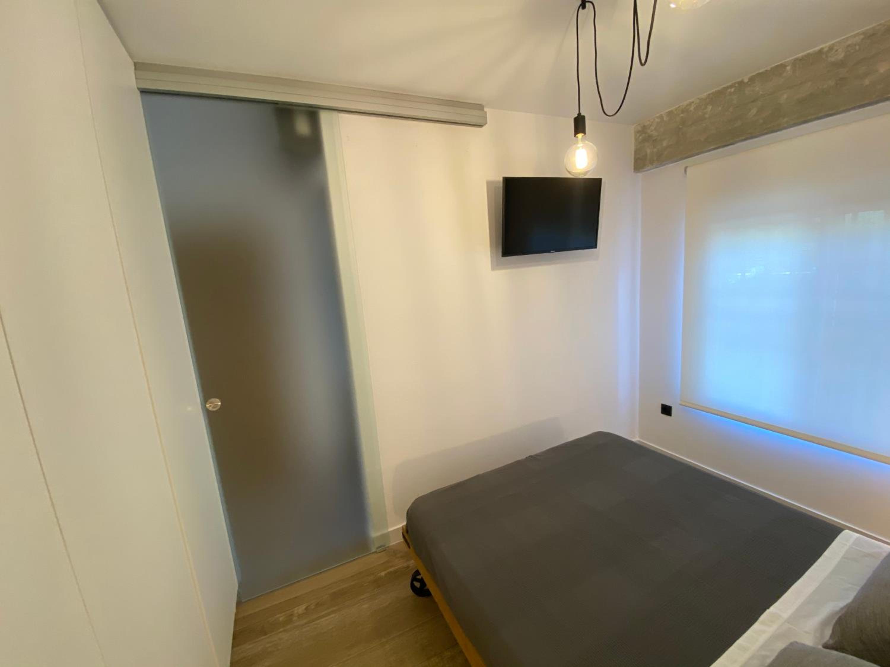 One-Bedroom Apartment - Photo 9