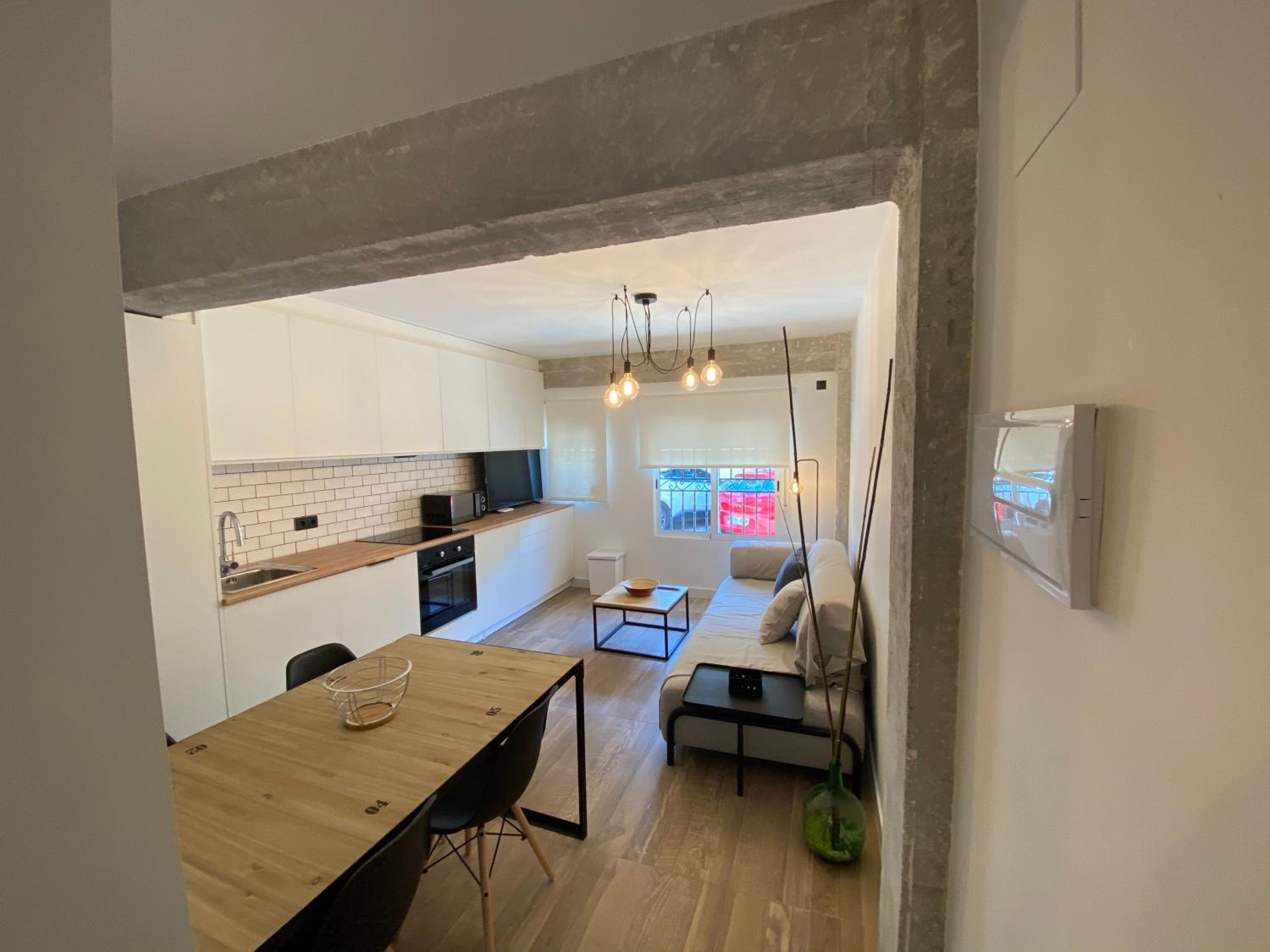 One-Bedroom Apartment - Photo 16