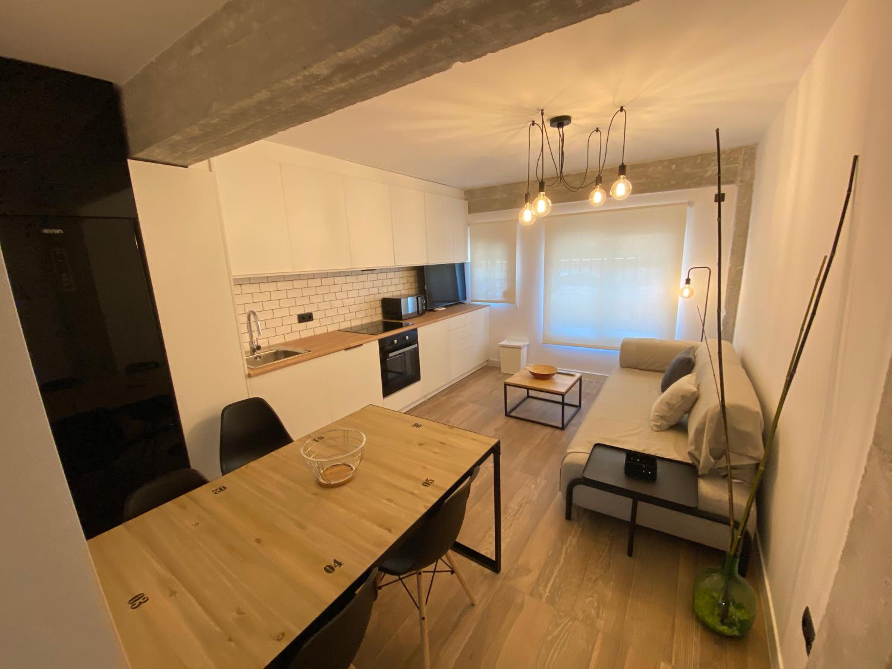 One-Bedroom Apartment - Photo 10