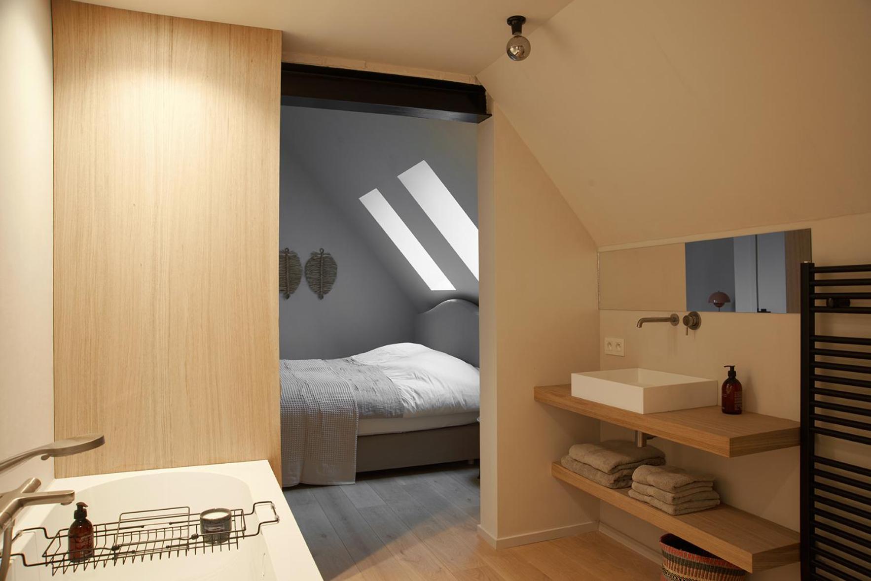 Deluxe King Room photo 2