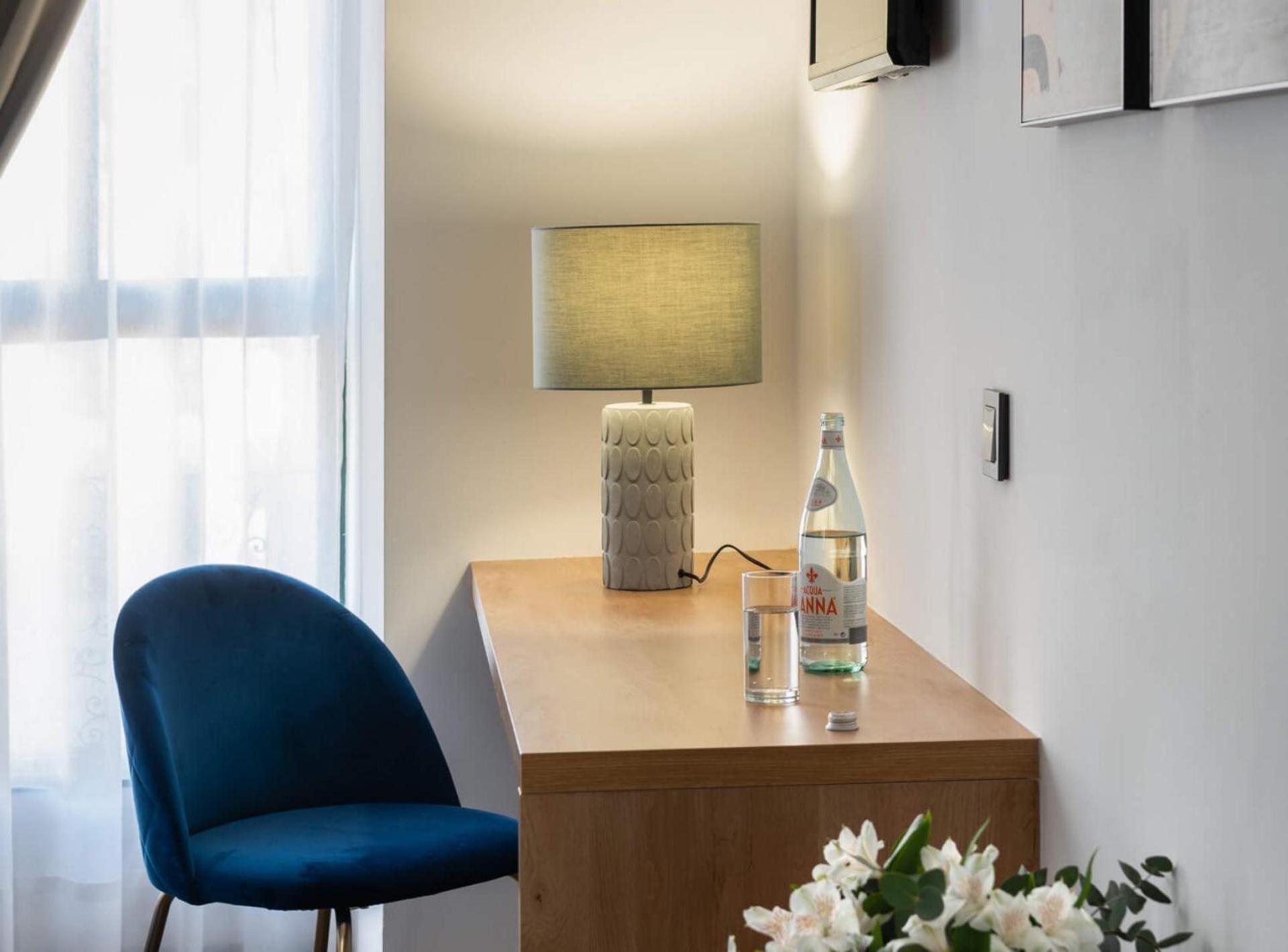 Apartment with City View thumbnail 5