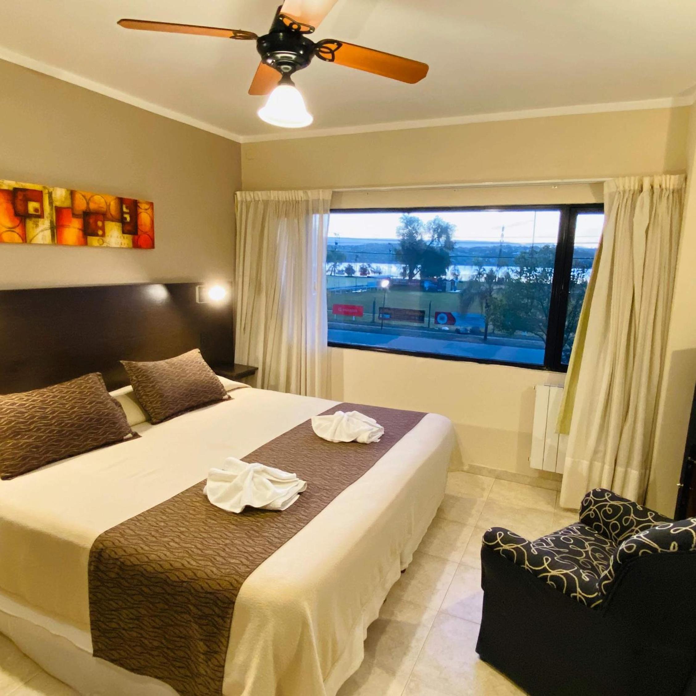 Junior Suite with Lake View photo 3
