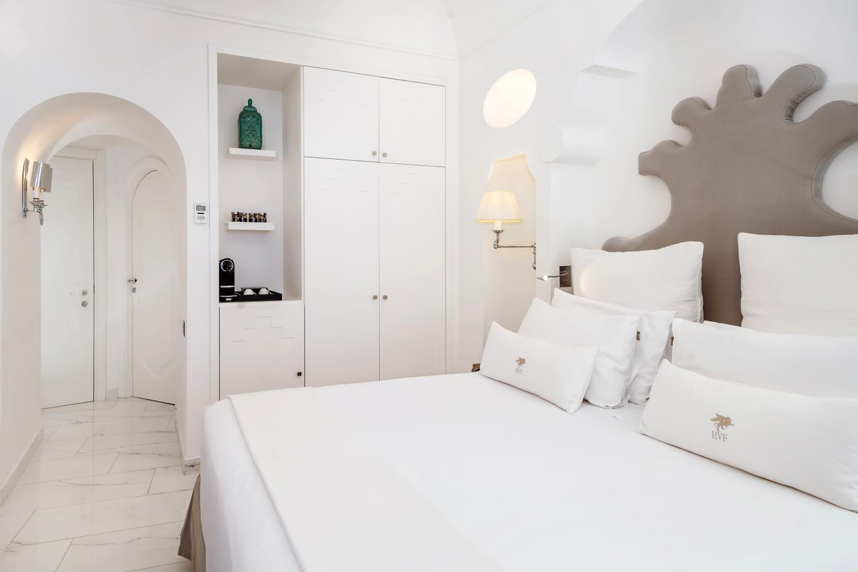 Large Double Room - Photo 8