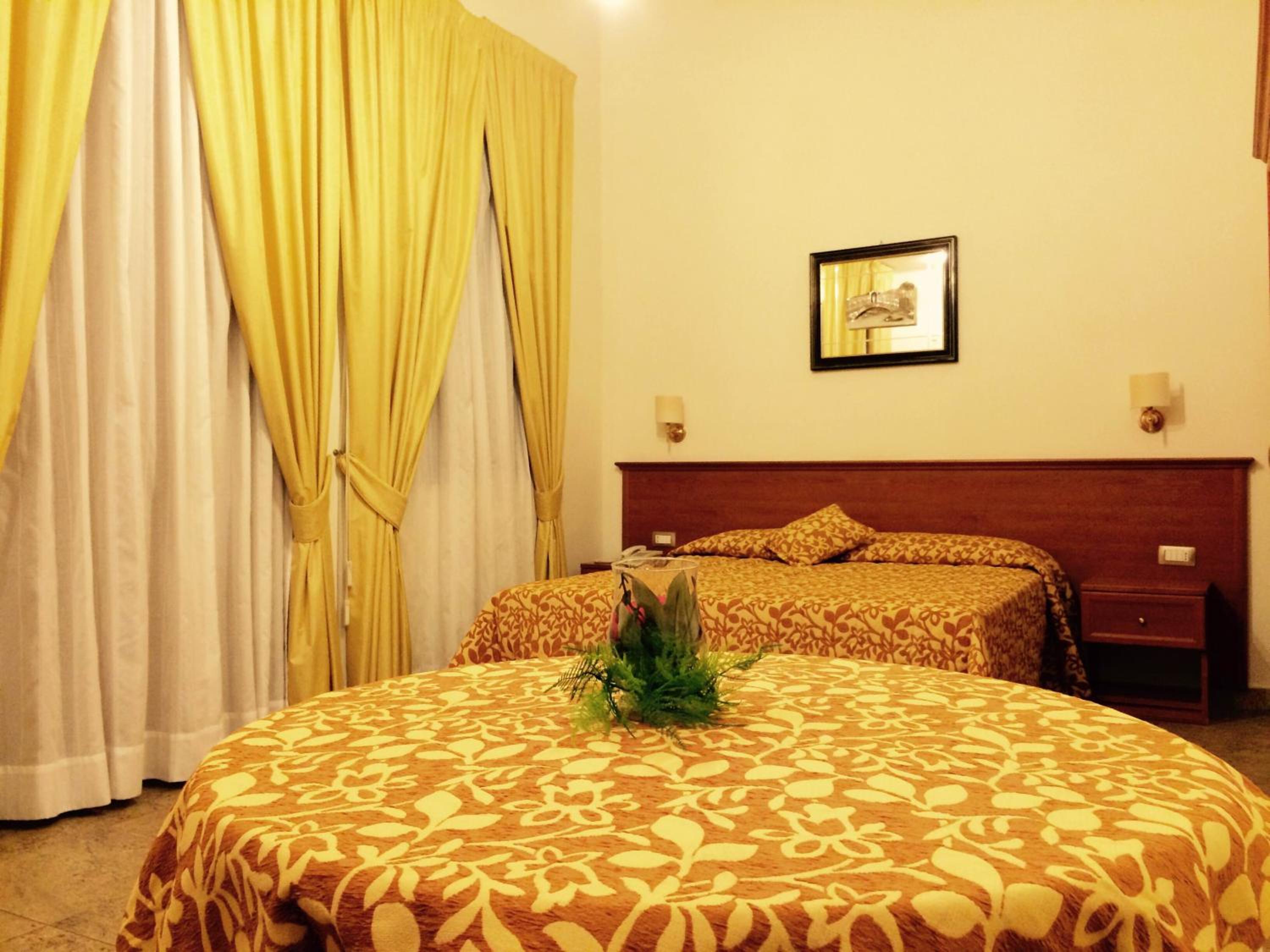Double Room - Photo 19