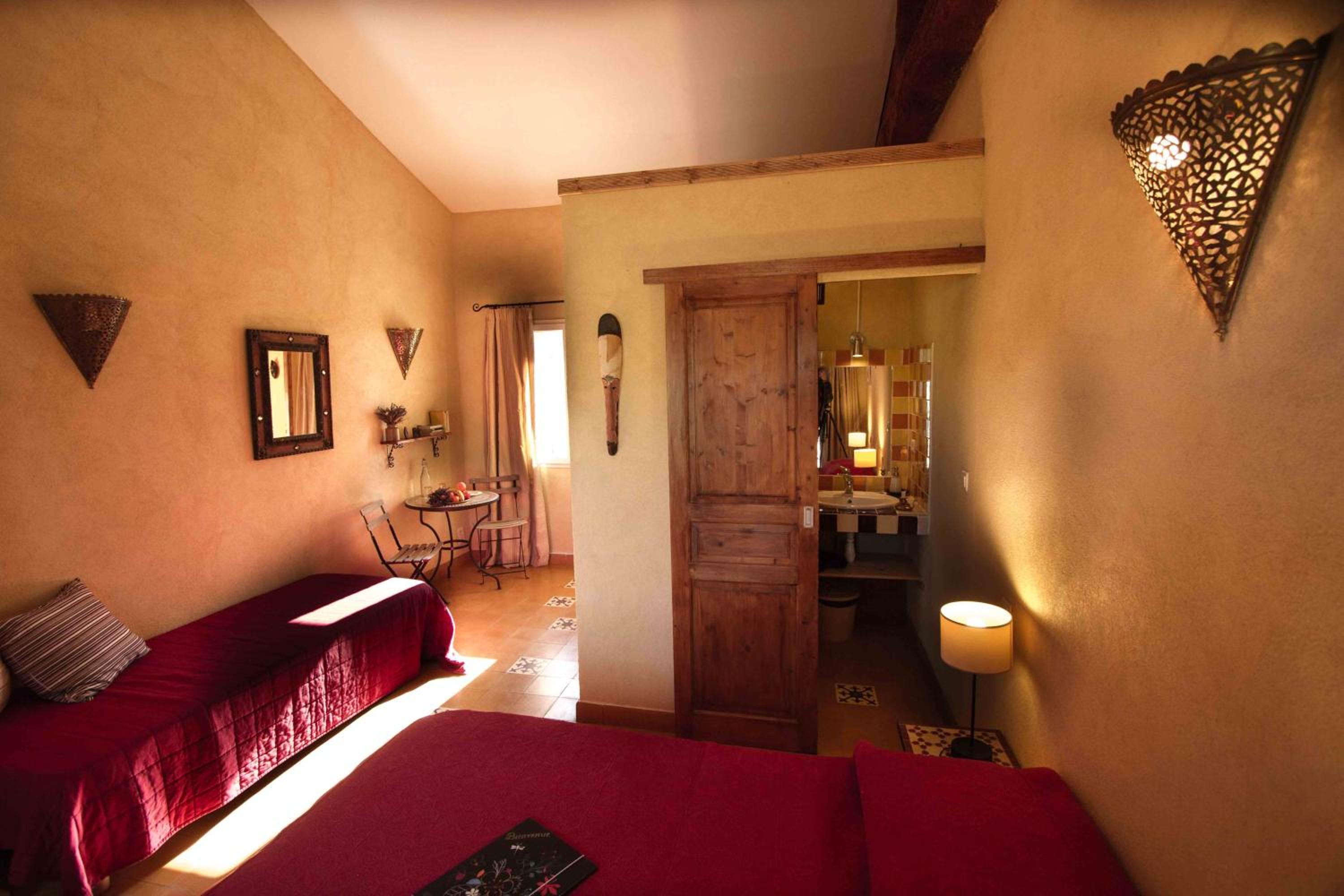 Large Double Room photo 1