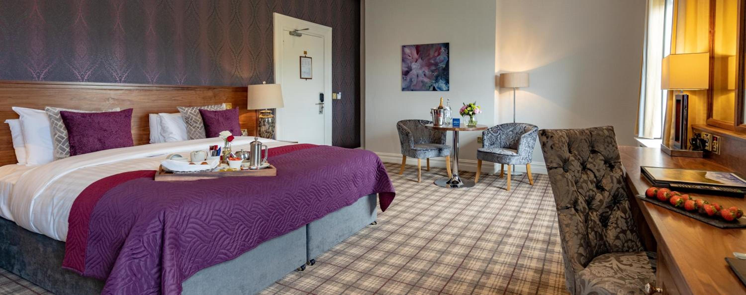 Superior Lake View Room