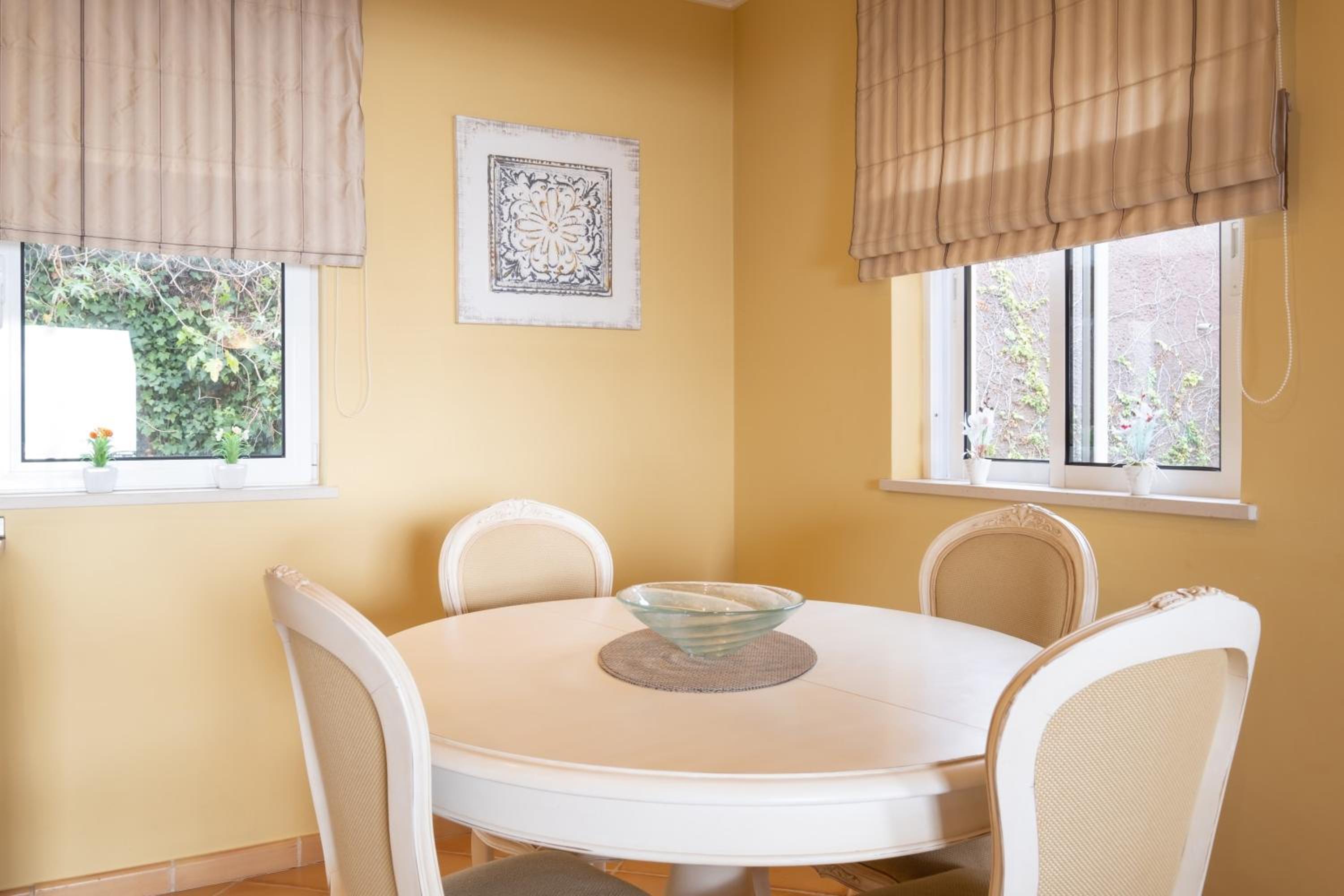 Two-Bedroom Apartment With Sea View photo 2