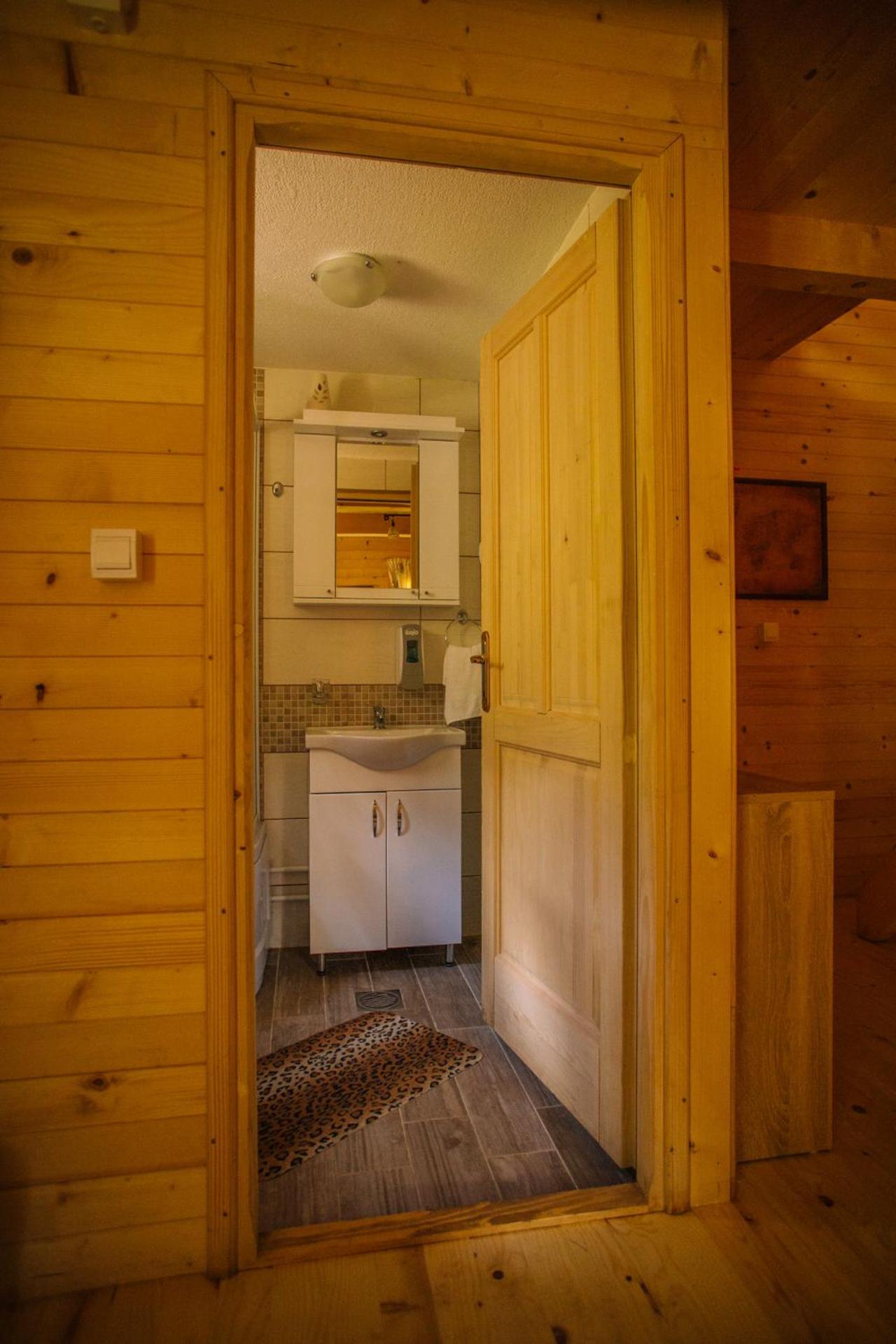 Two-Bedroom Chalet photo 3