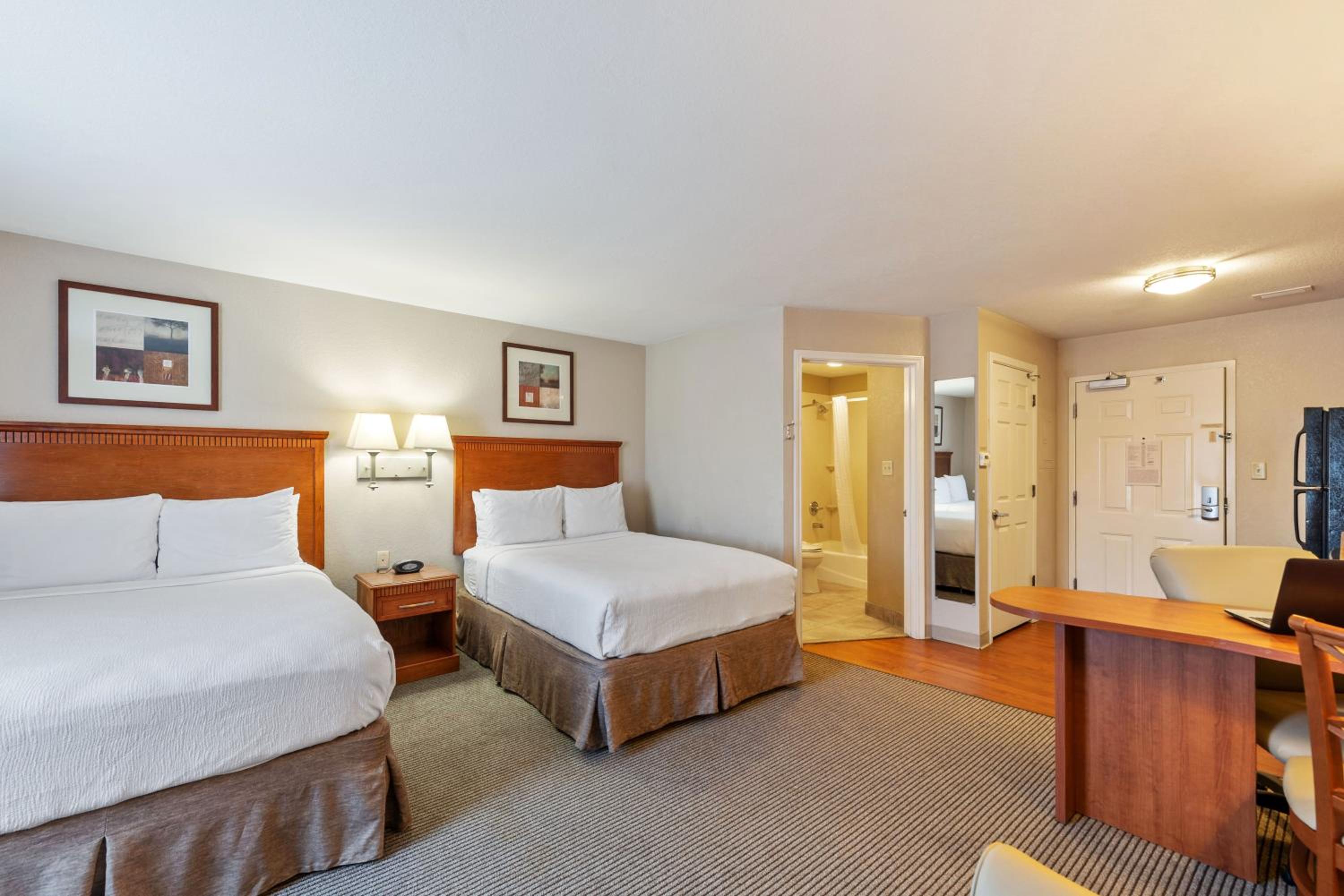 Standard Double Room with Two Double Beds - Photo 1
