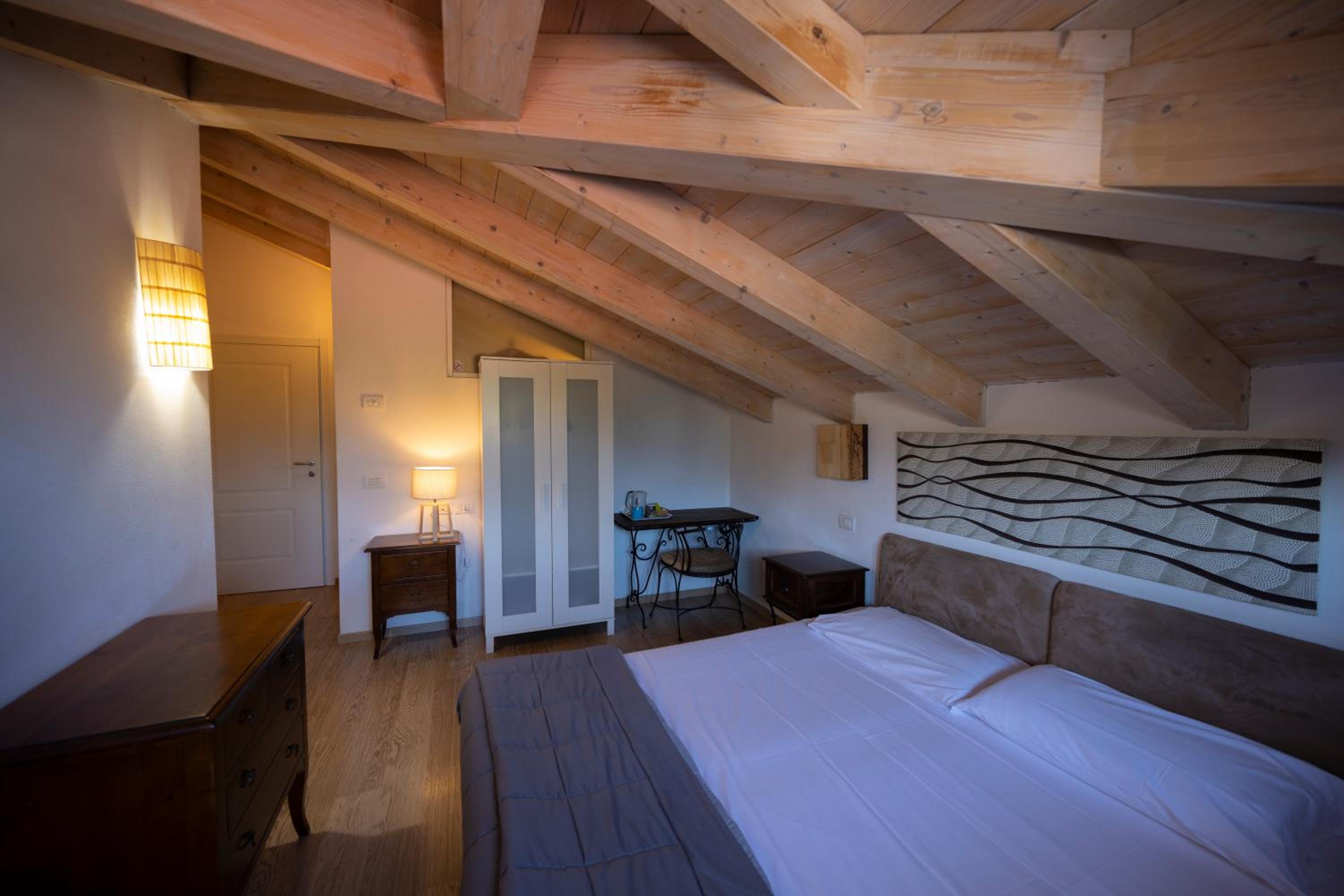 Double or Twin Room - Attic photo 1