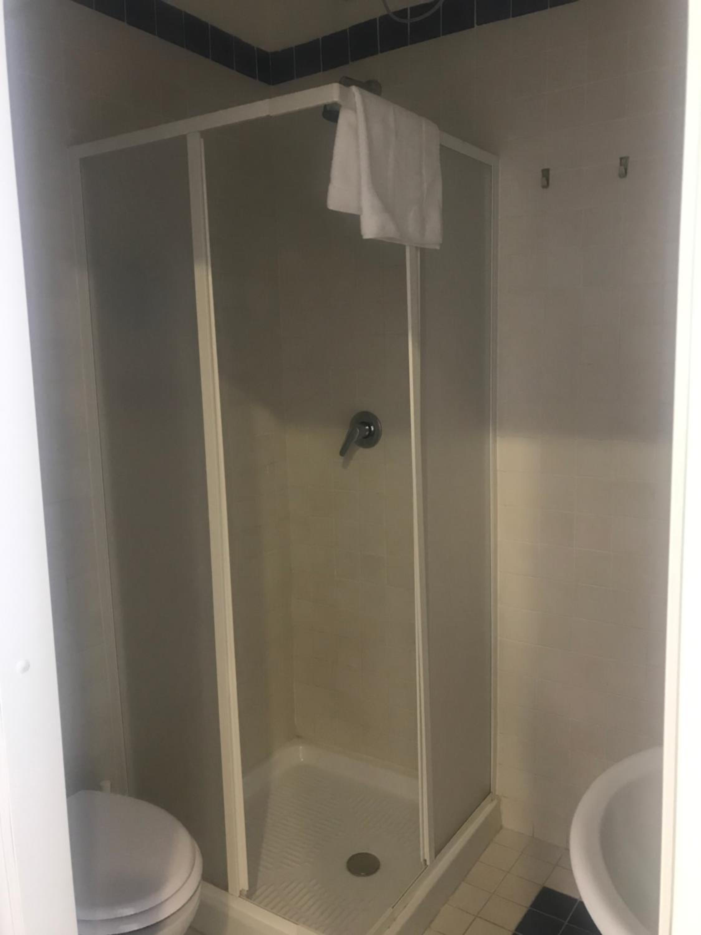 One-Bedroom Apartment - Photo 12