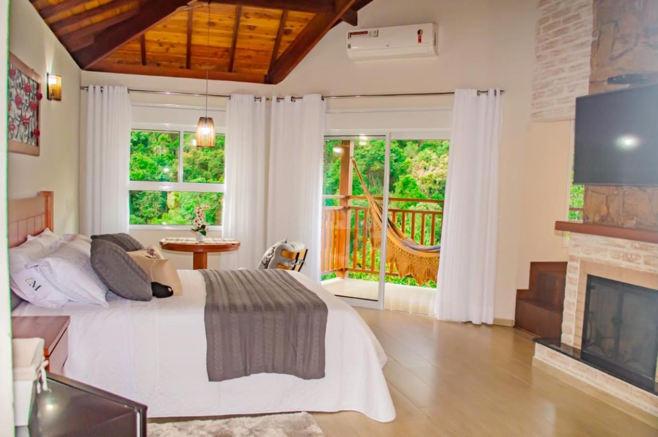 Double Room with Spa Bath photo 1