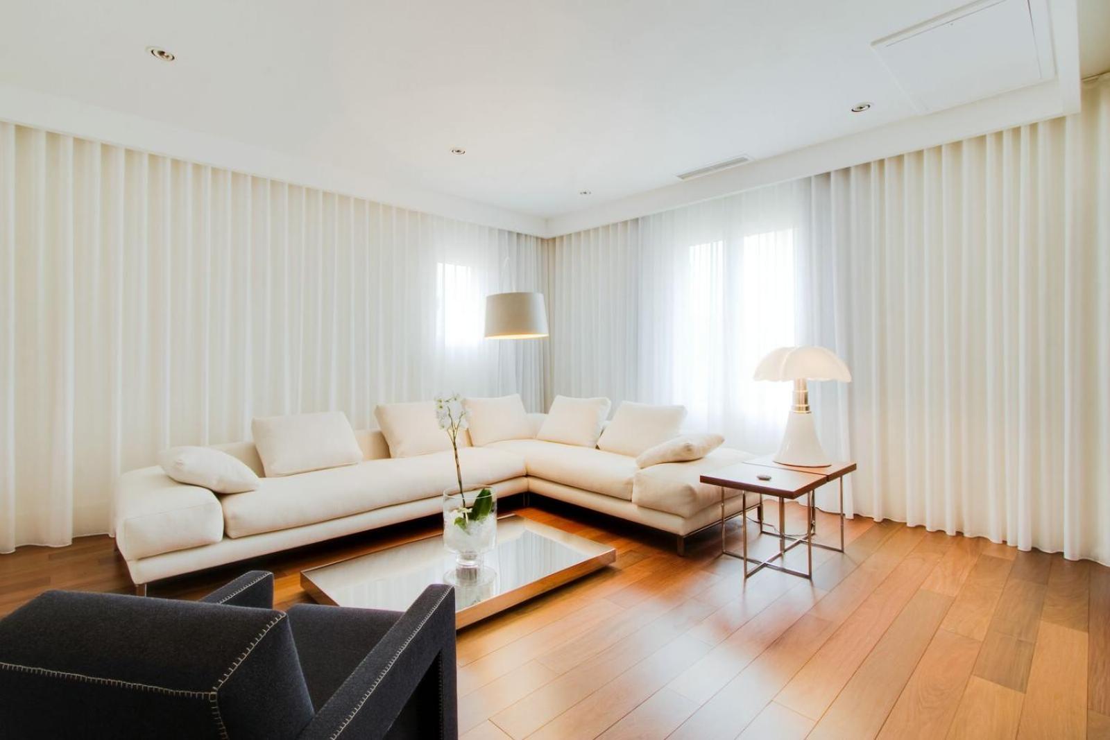 Luxe Suite photo 1