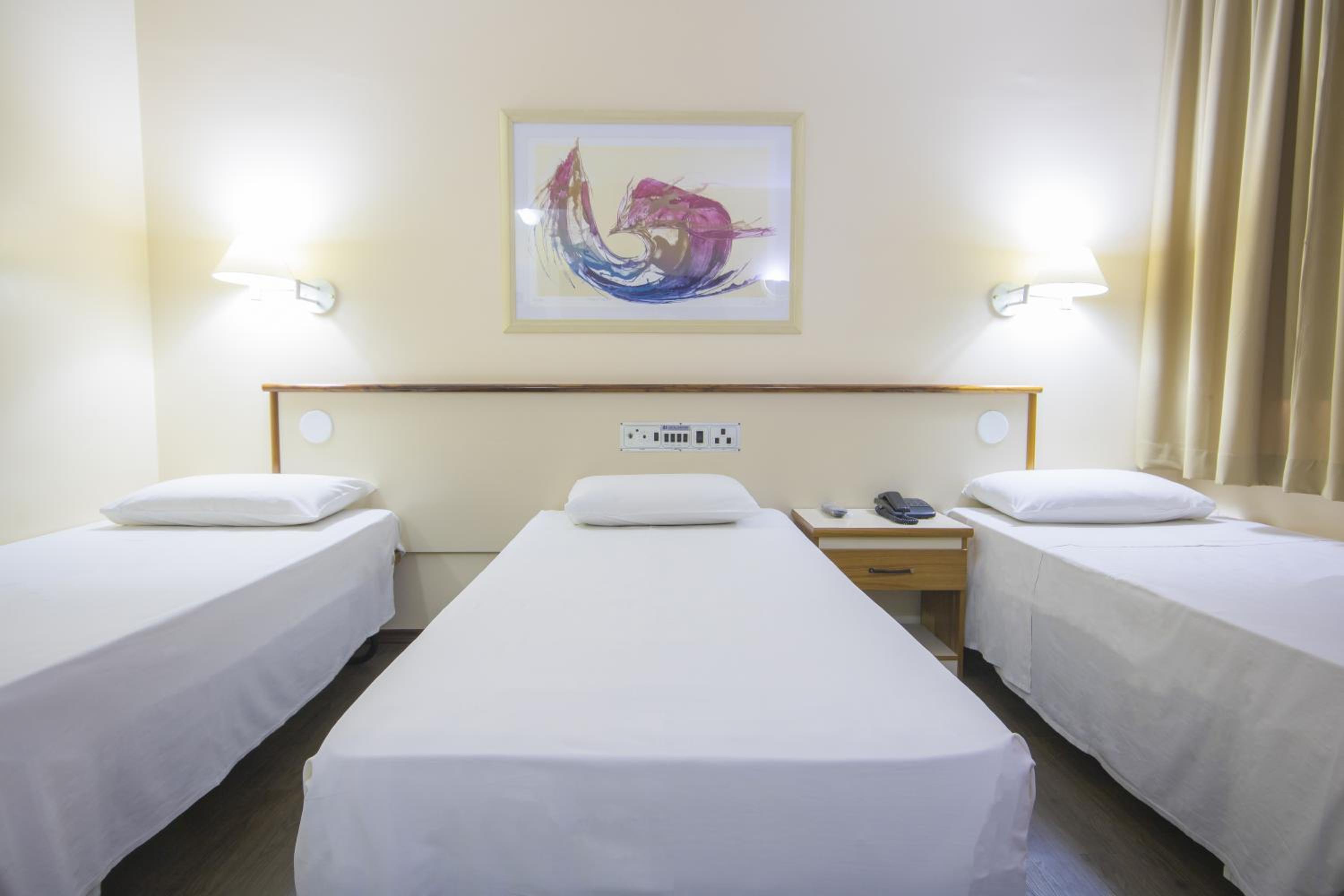 Standard Triple Room photo 2