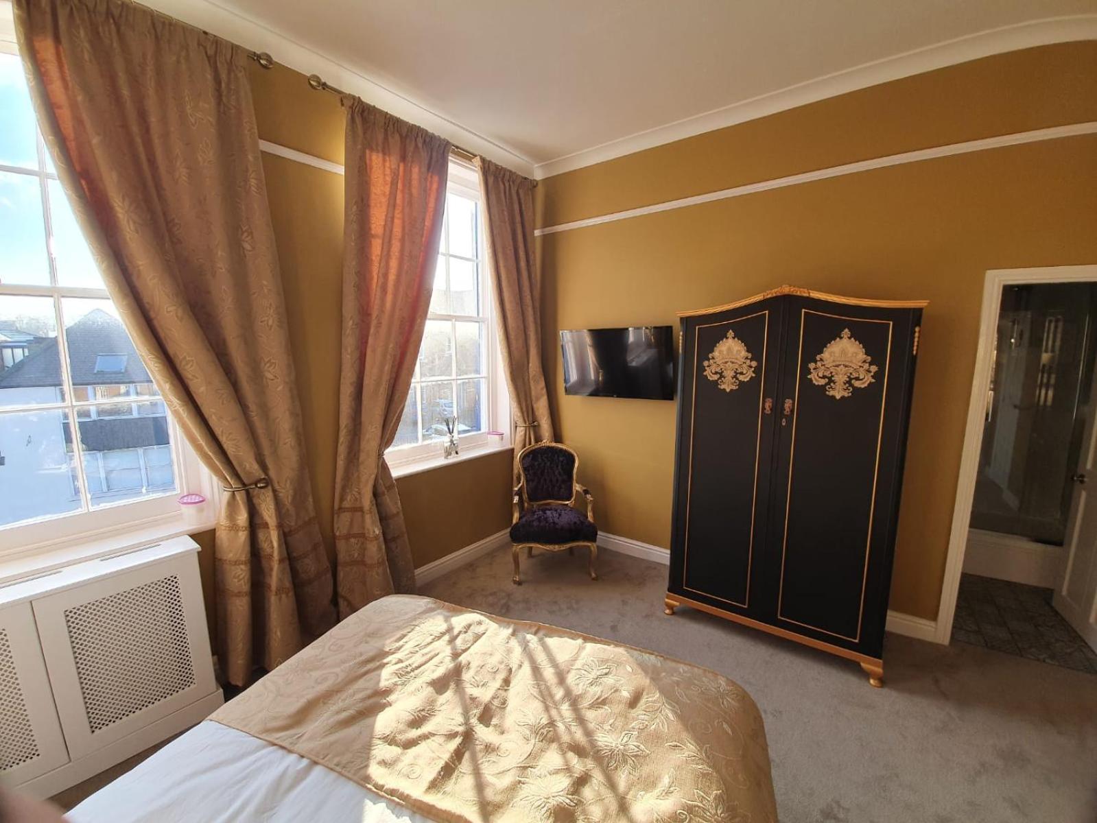 Deluxe Double Room with Shower photo 2