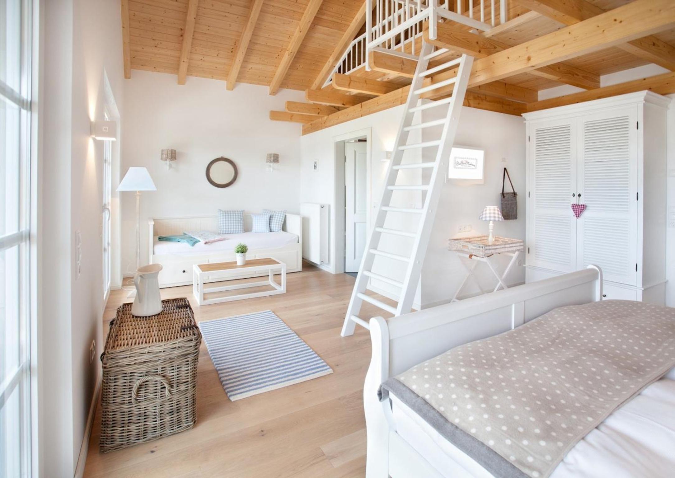Double Room - Photo 22