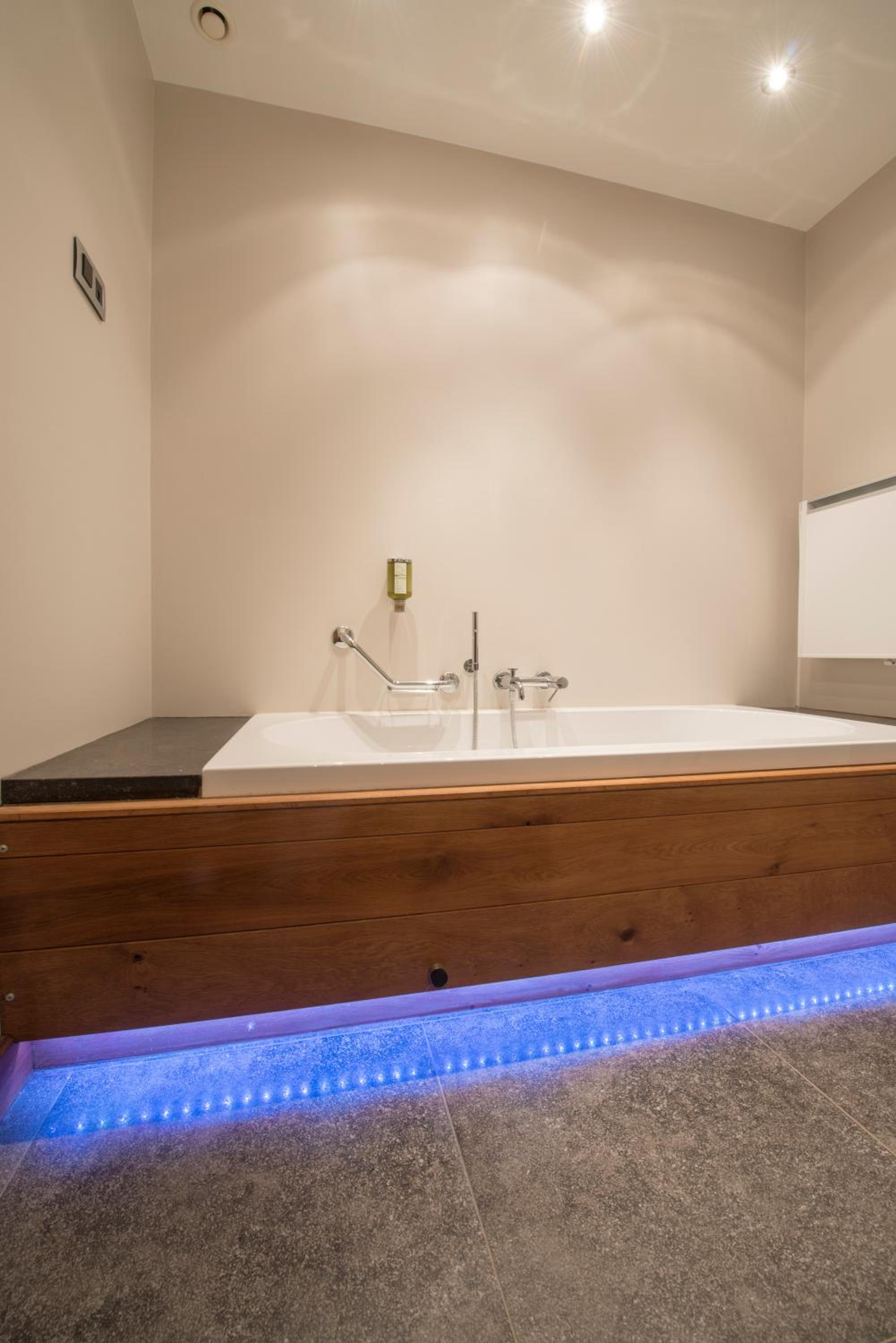 Duplex Suite - Photo 7