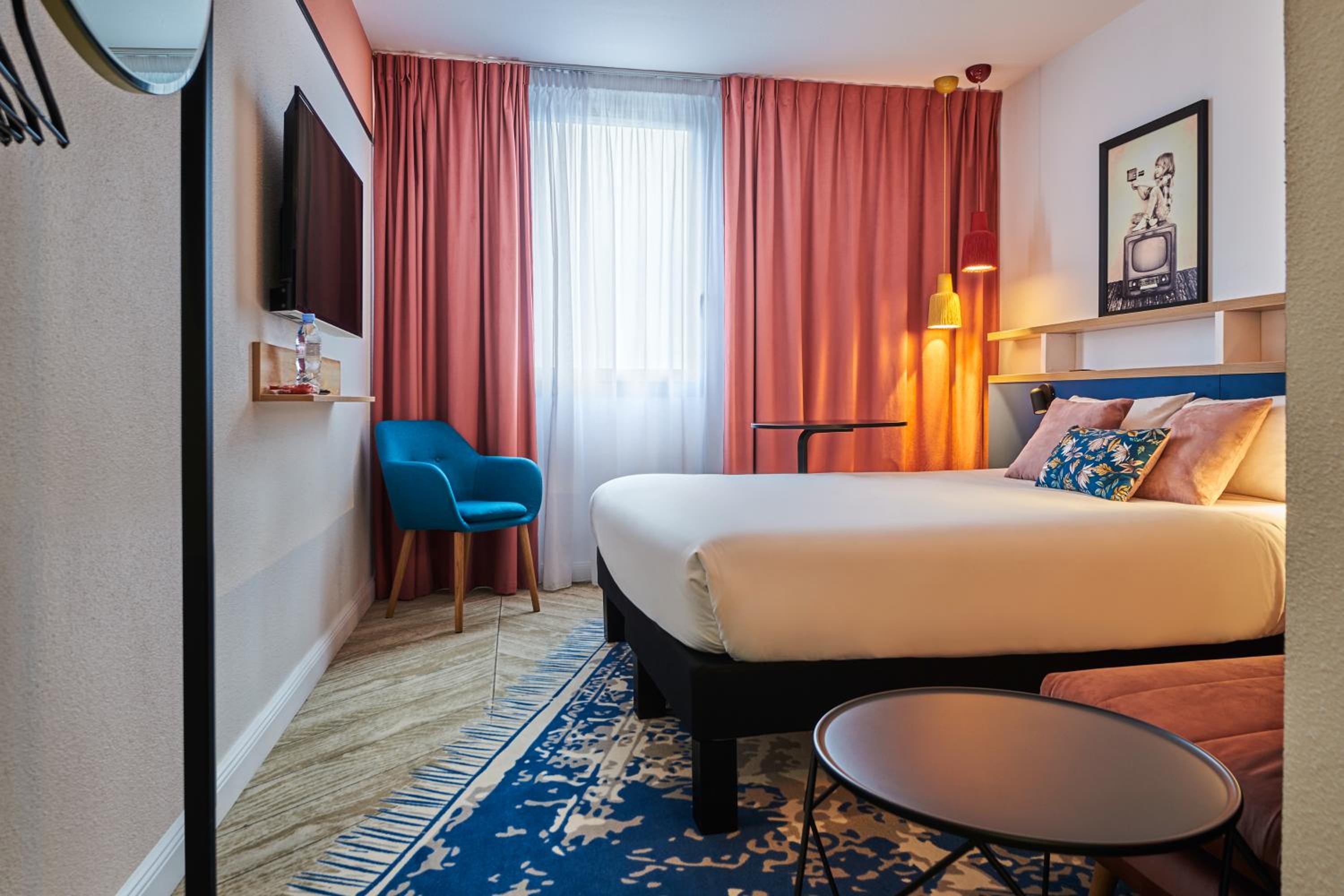 Standard Double Room with Sofa Bed - Photo 4