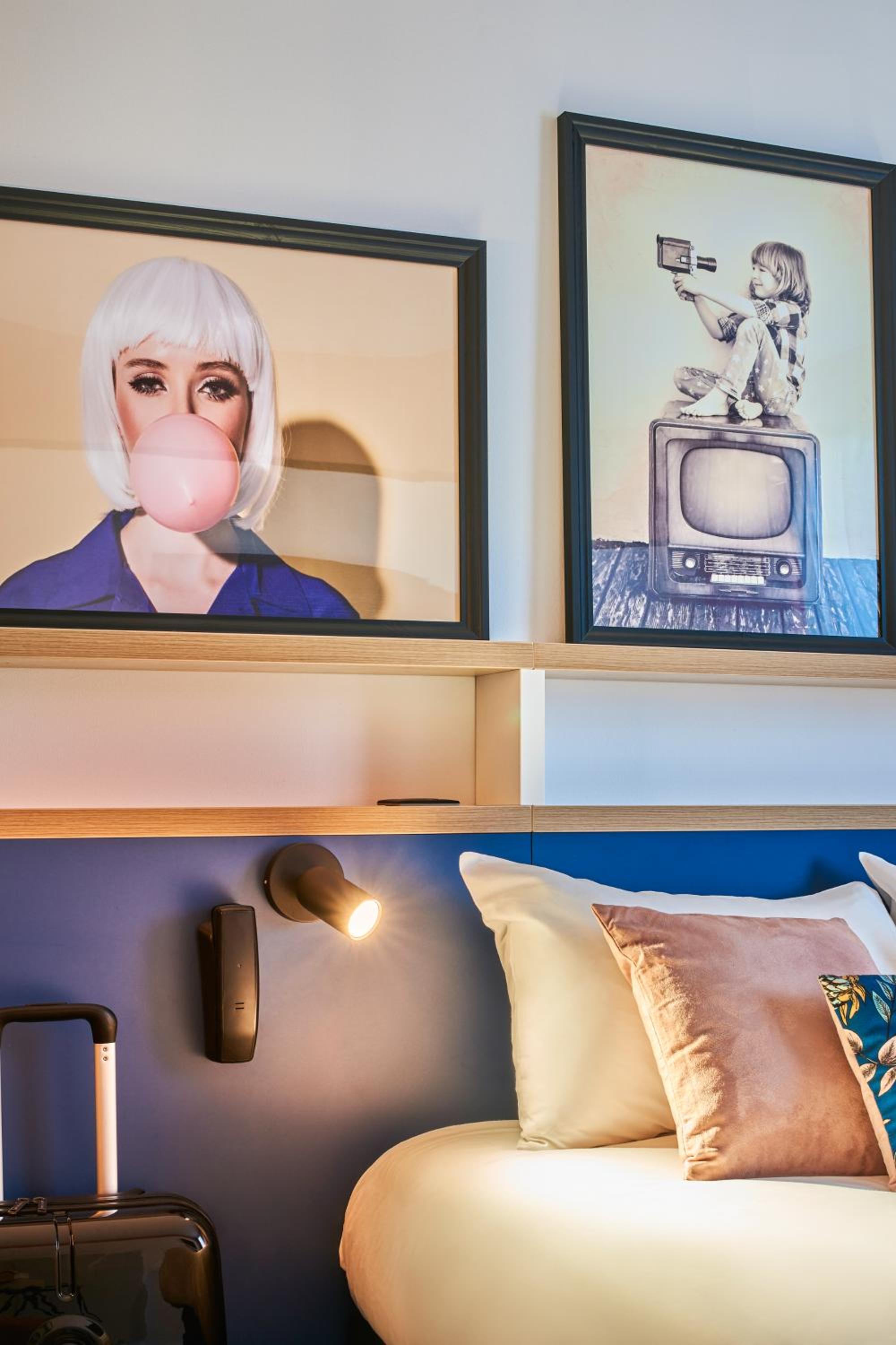 Standard Twin Room - Photo 3