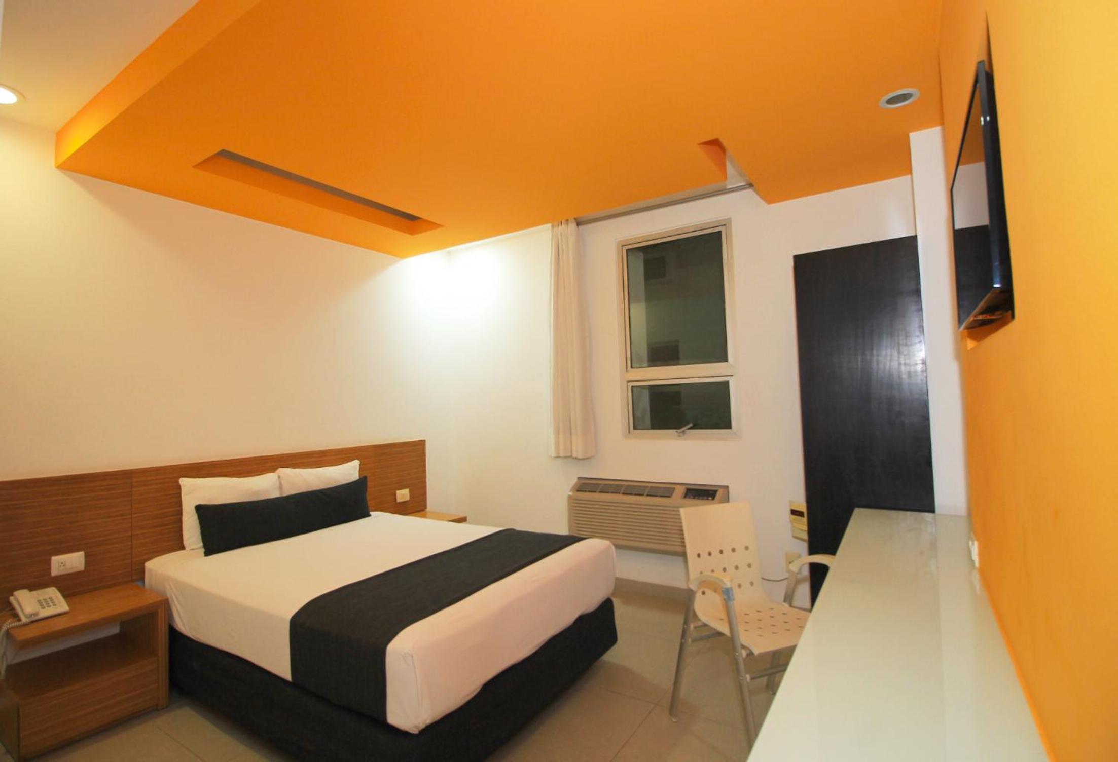 Standard Double Room - Photo 10