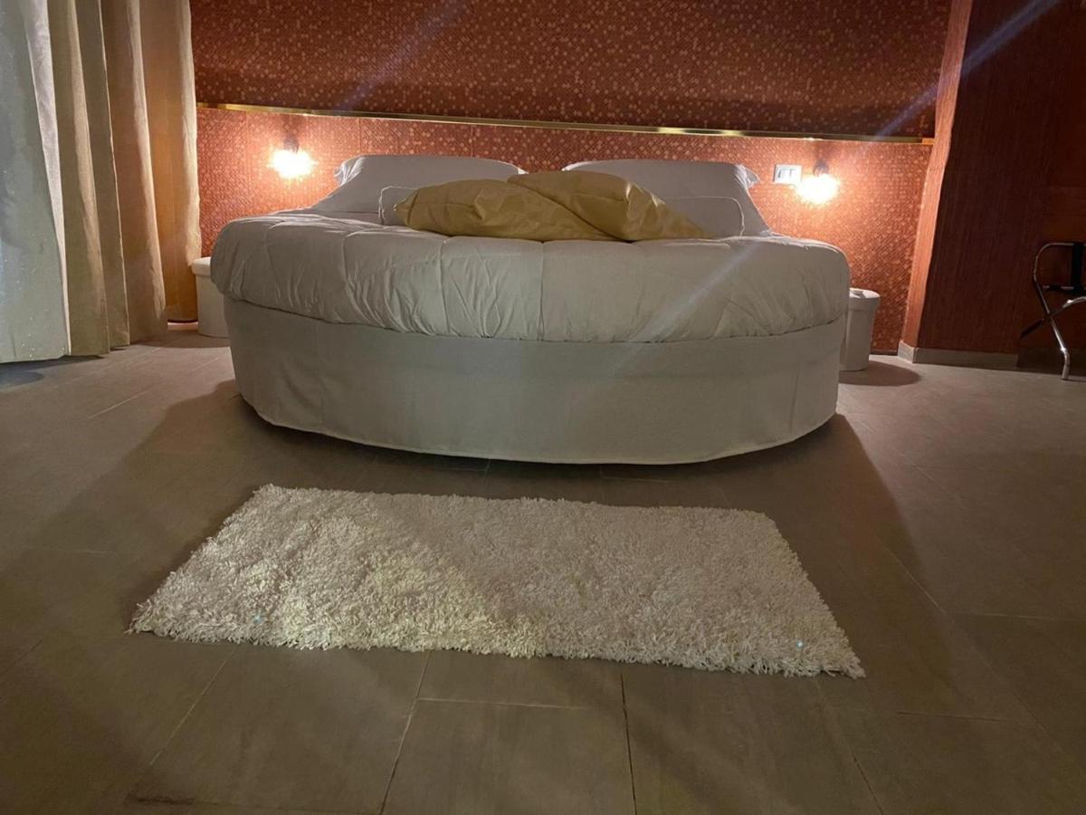 Queen Room with Spa Bath