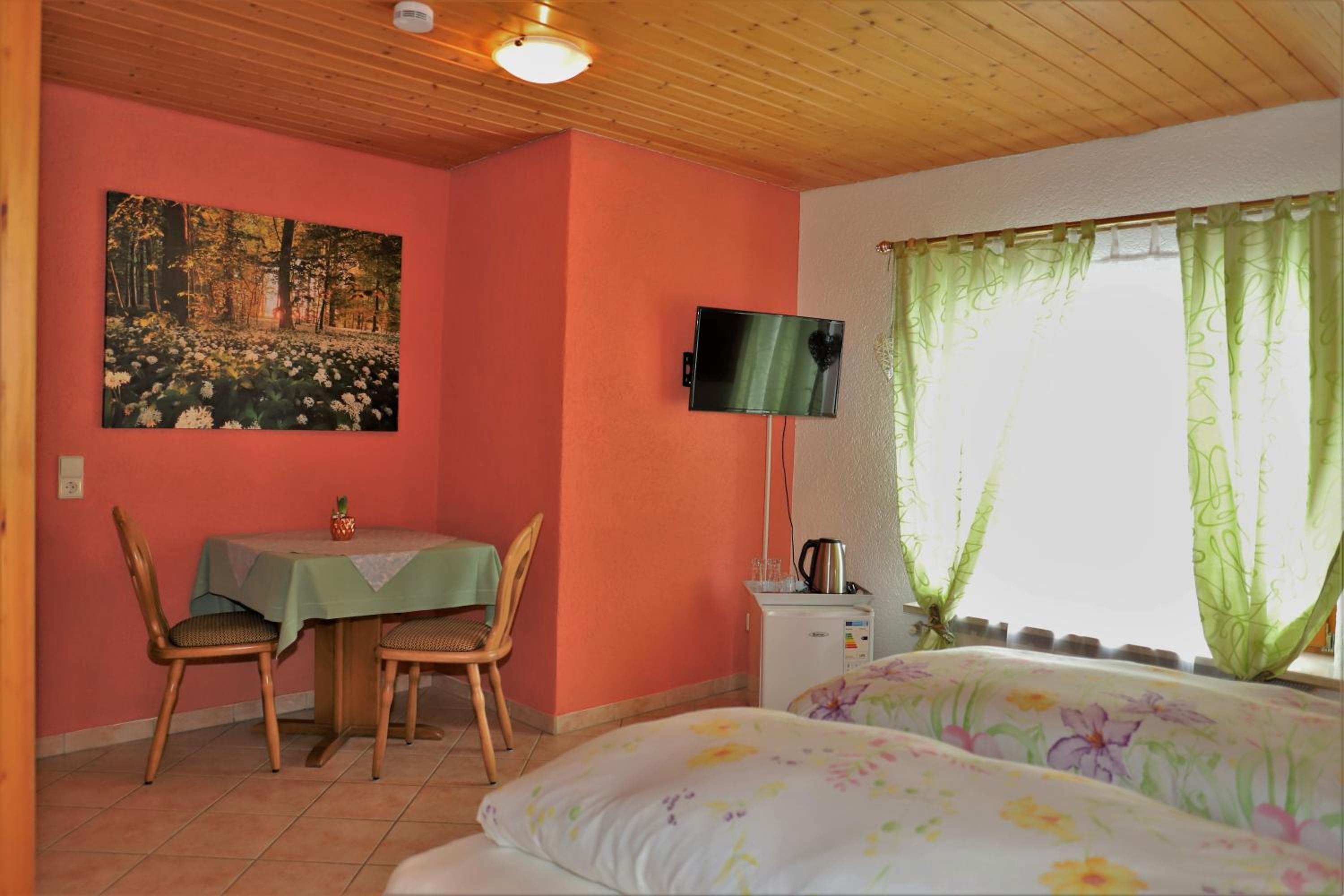 Two-Bedroom Apartment - Photo 5