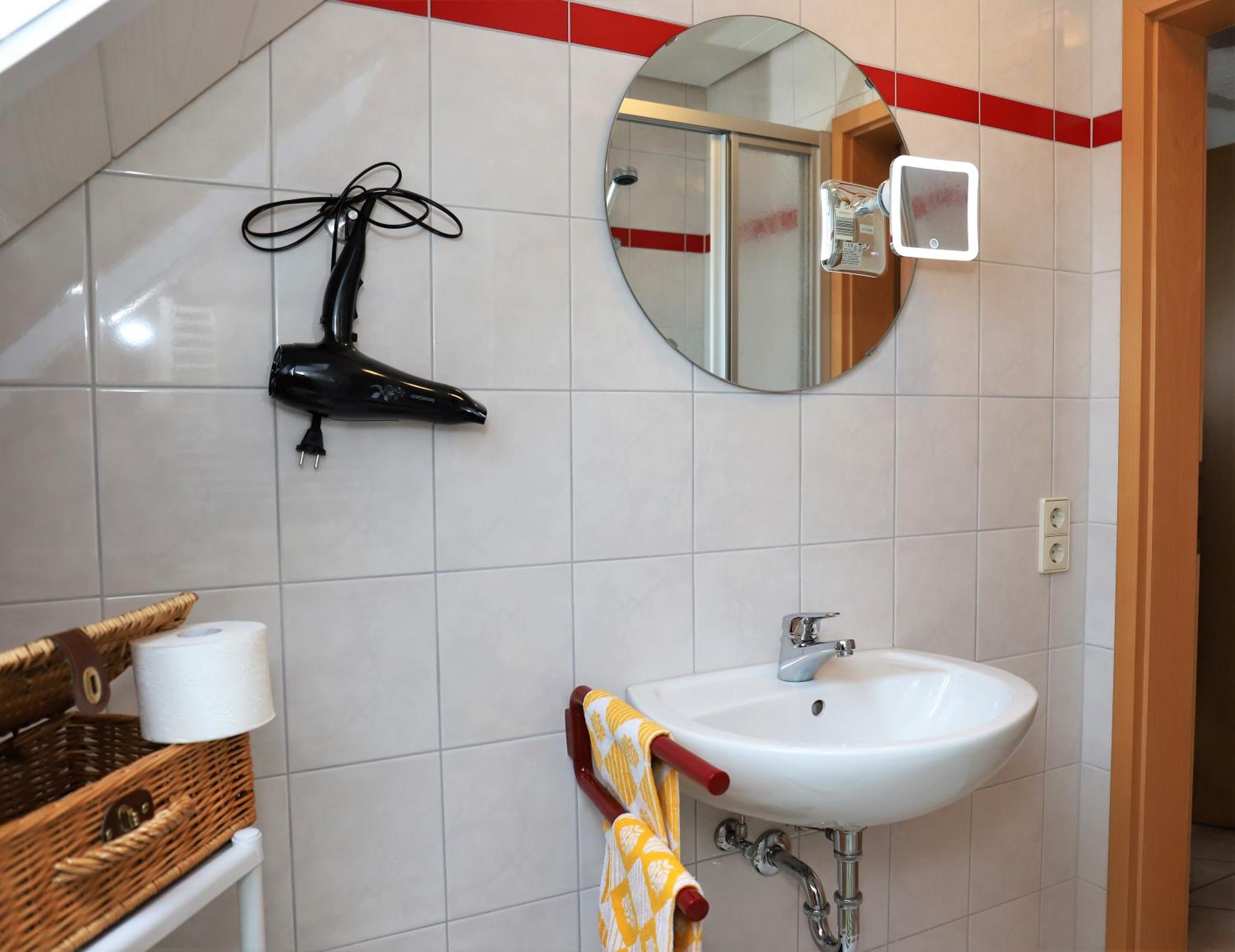 Two-Bedroom Apartment - Photo 7