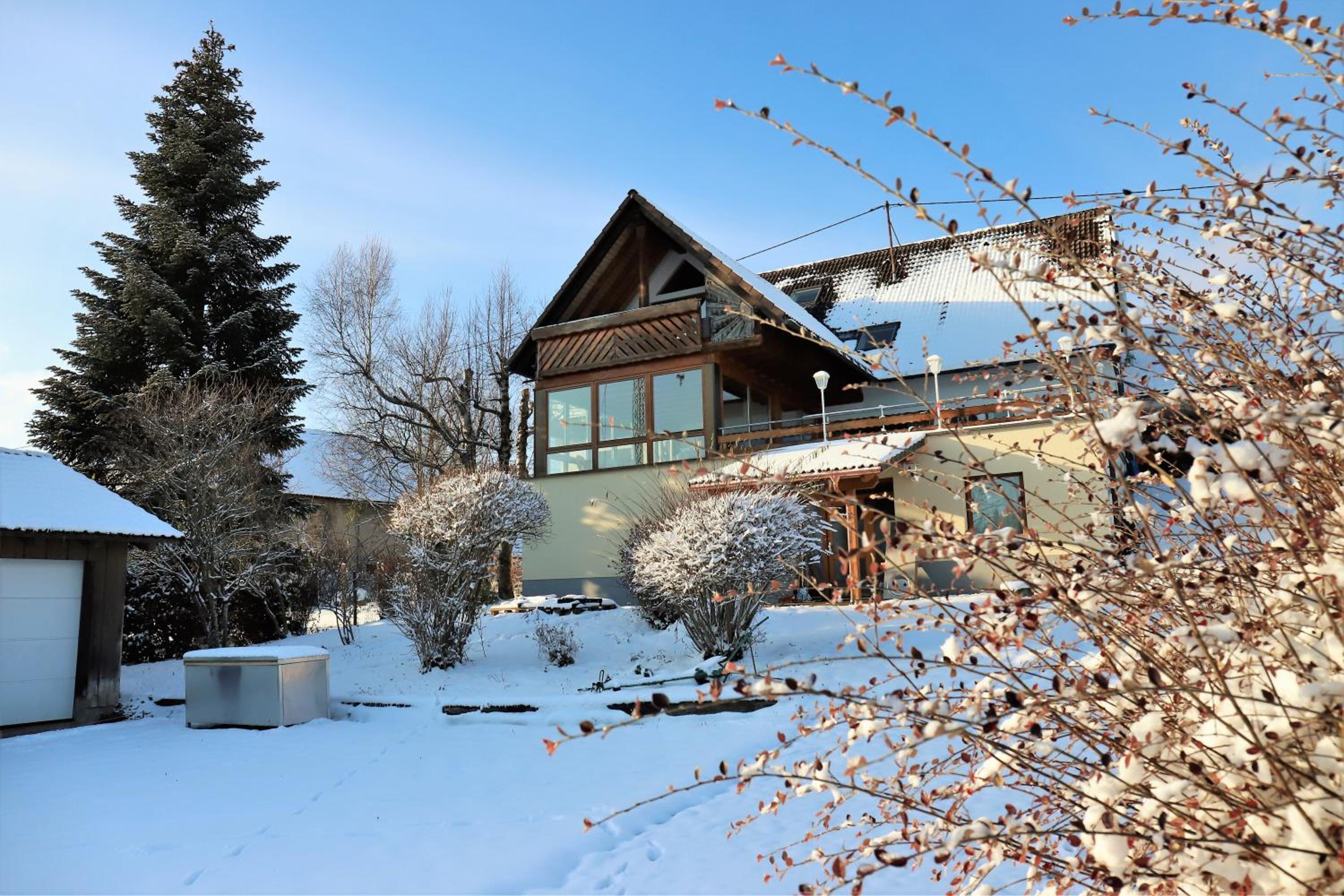 Double Room with Garden View - Photo 2