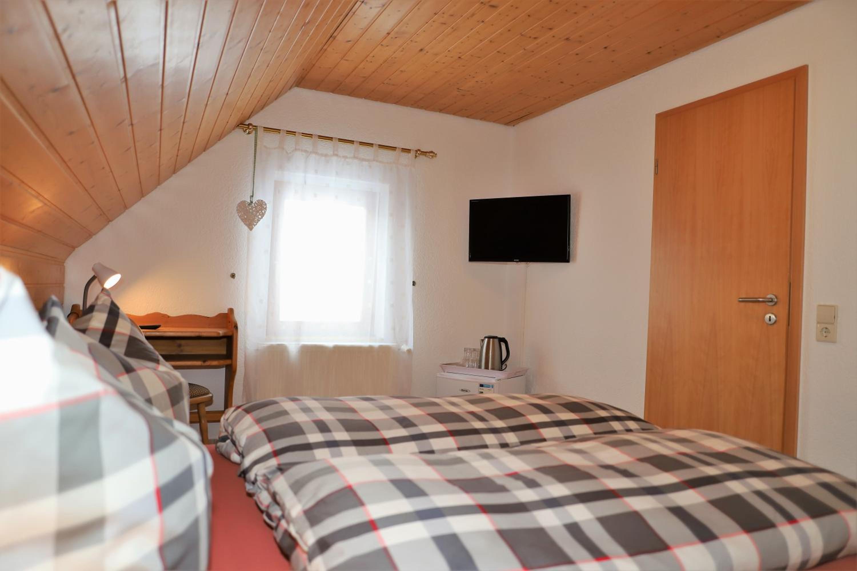 Two-Bedroom Apartment - Photo 21