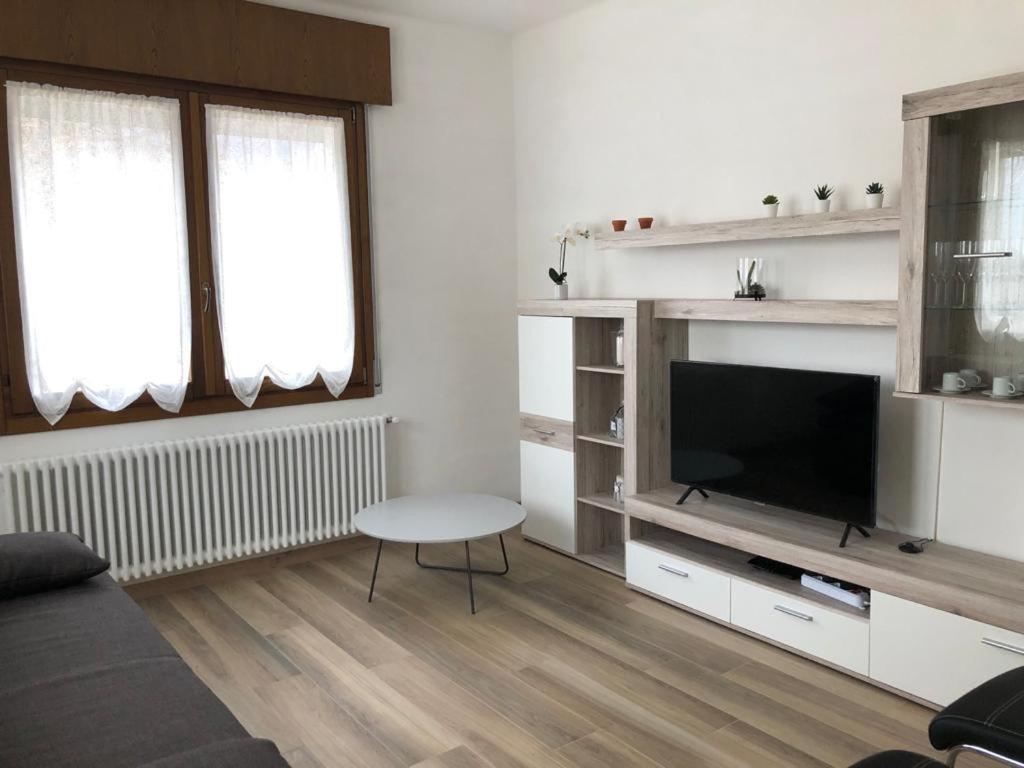 Four-Bedroom House photo 1