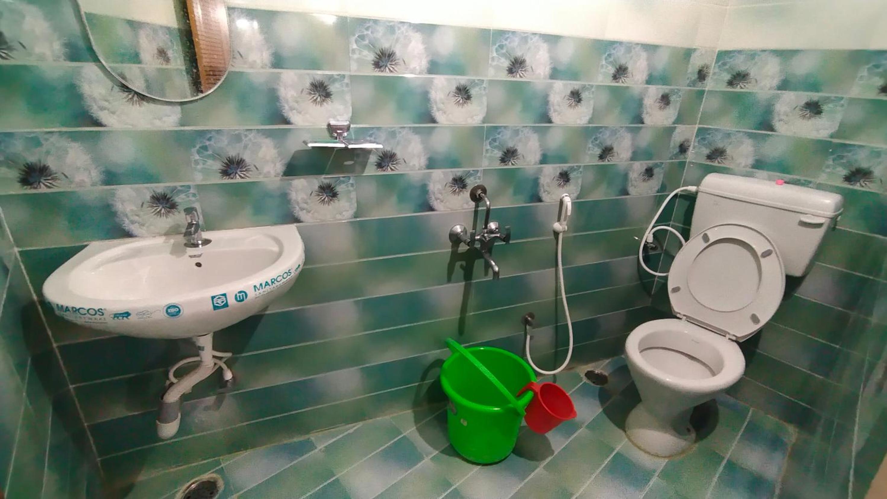 Deluxe Junior Suite photo 3