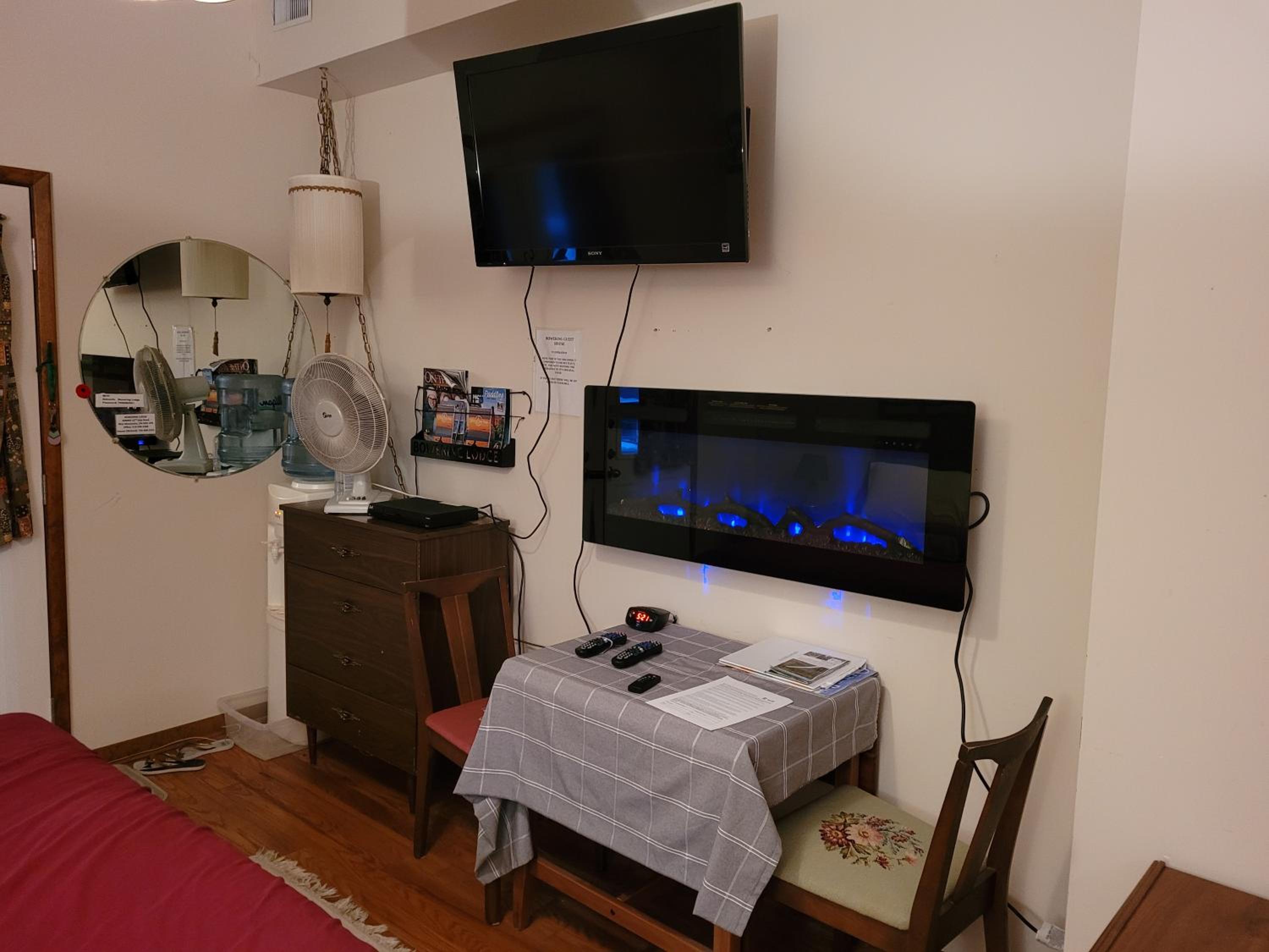 One-Bedroom Apartment photo 2