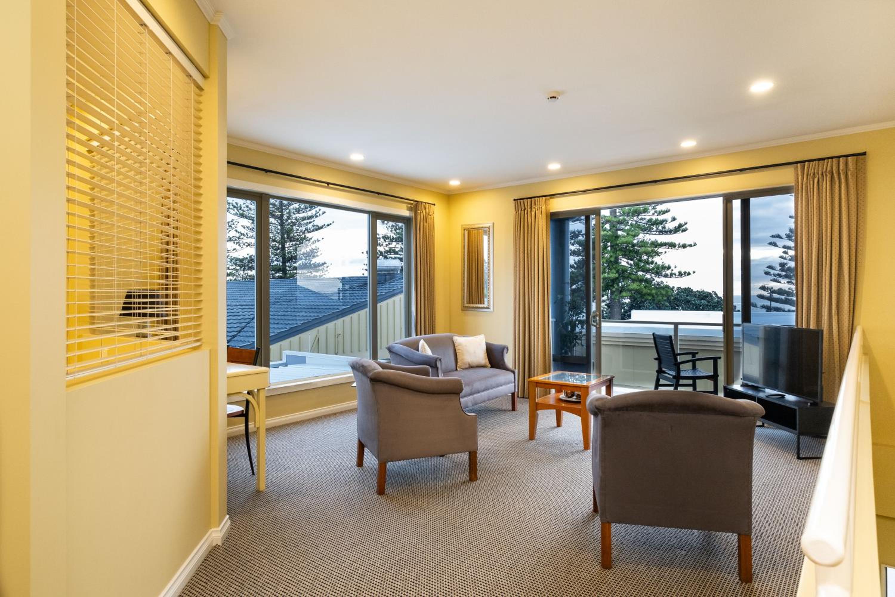  Oceanview Penthouse Apartment photo 3