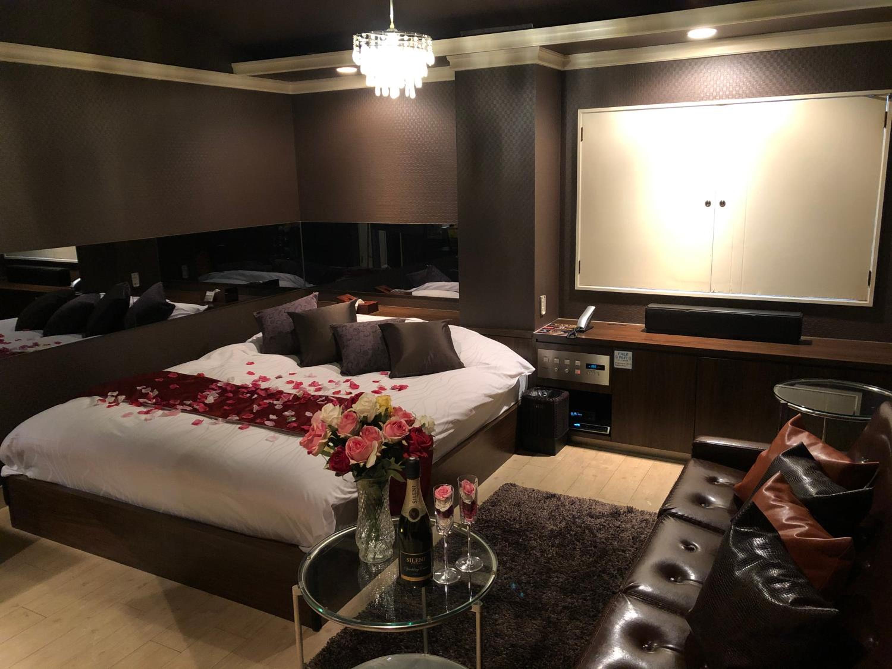 Standard Double Room - Photo 5